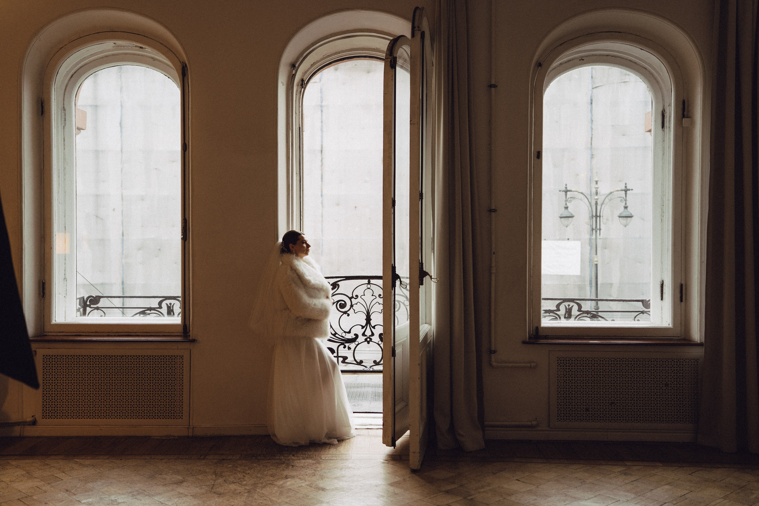 СВАДЕБНАЯ СЬЕМКА ВО ВТОРОМ ДВОРЦЕ (ДЕКАБРЬ) ТАКЖЕ СЬЕМКА В СТУДИИ НА ЧЕРНЫШЕВСКОЙ. Профессиональный фотограф, Санкт-Петербург — Виктория Богомолова