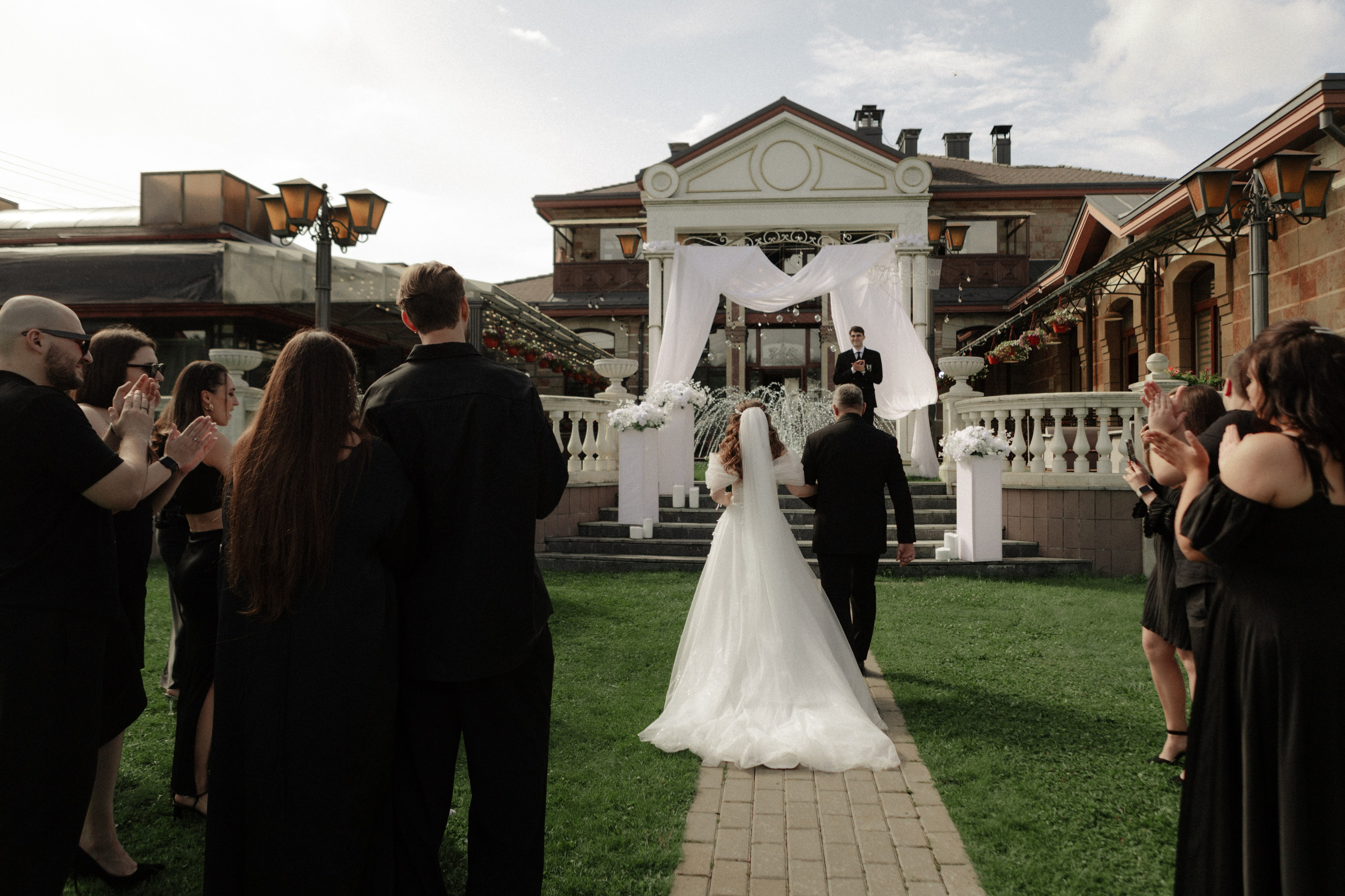 Аля и Паша. Свадьба в Пахра Парк. Свадебный и портретный фотограф в Москве Анастасия Масюк
