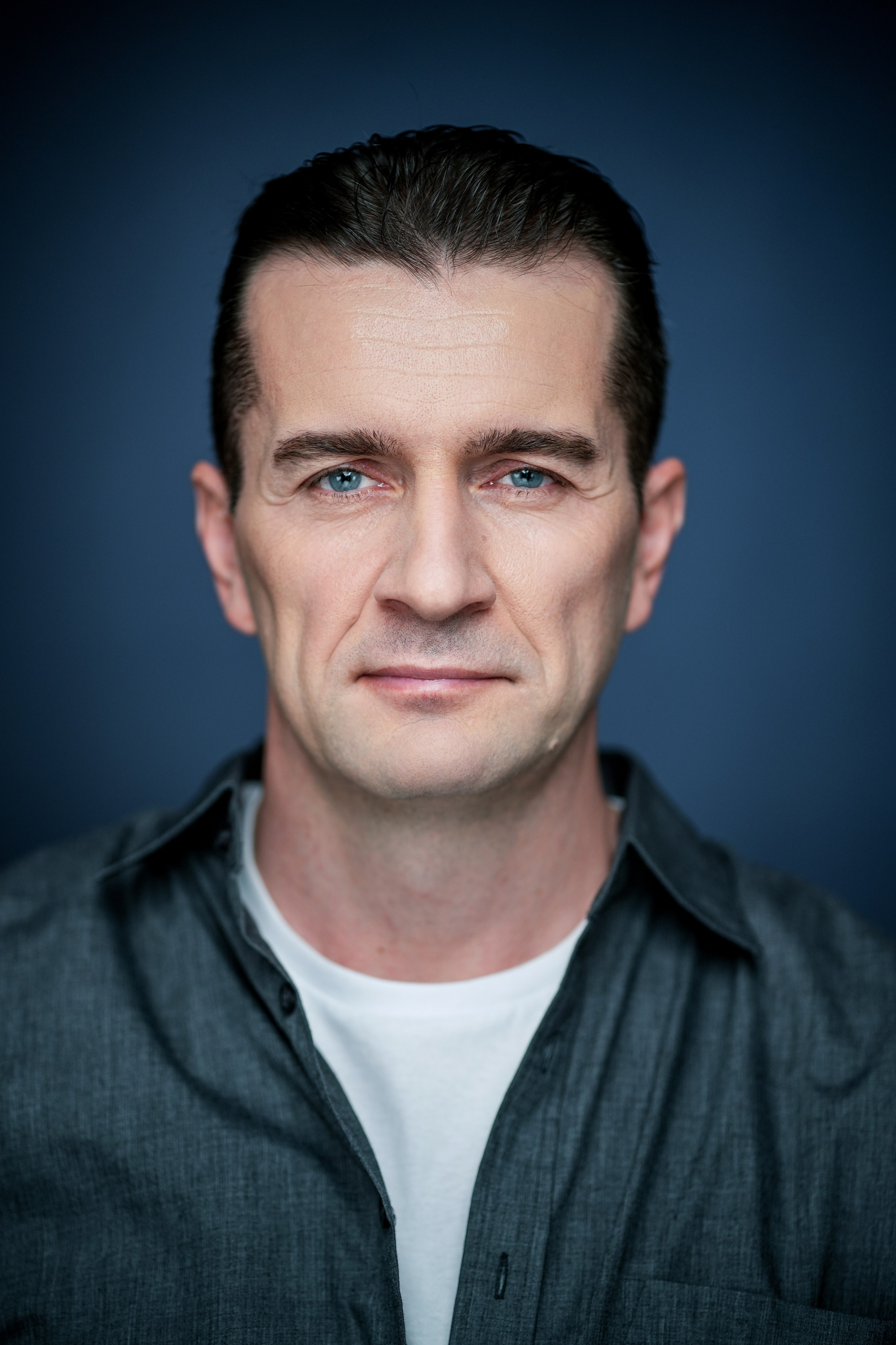 Актер Алексей Карамазов. Портретная съемка в Москве, студийный фотограф Игорь Фомин