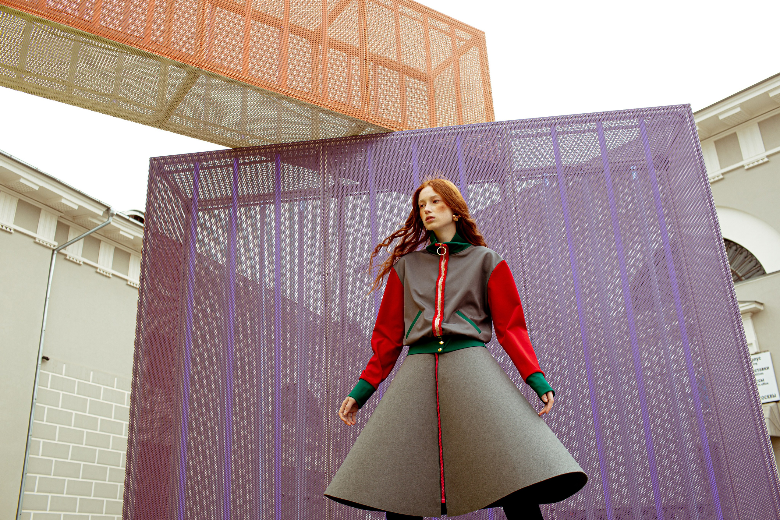 Polina Mircheva S/S 2023 streetstyle. Жиркова Ирина — фотограф для брендов в Москве