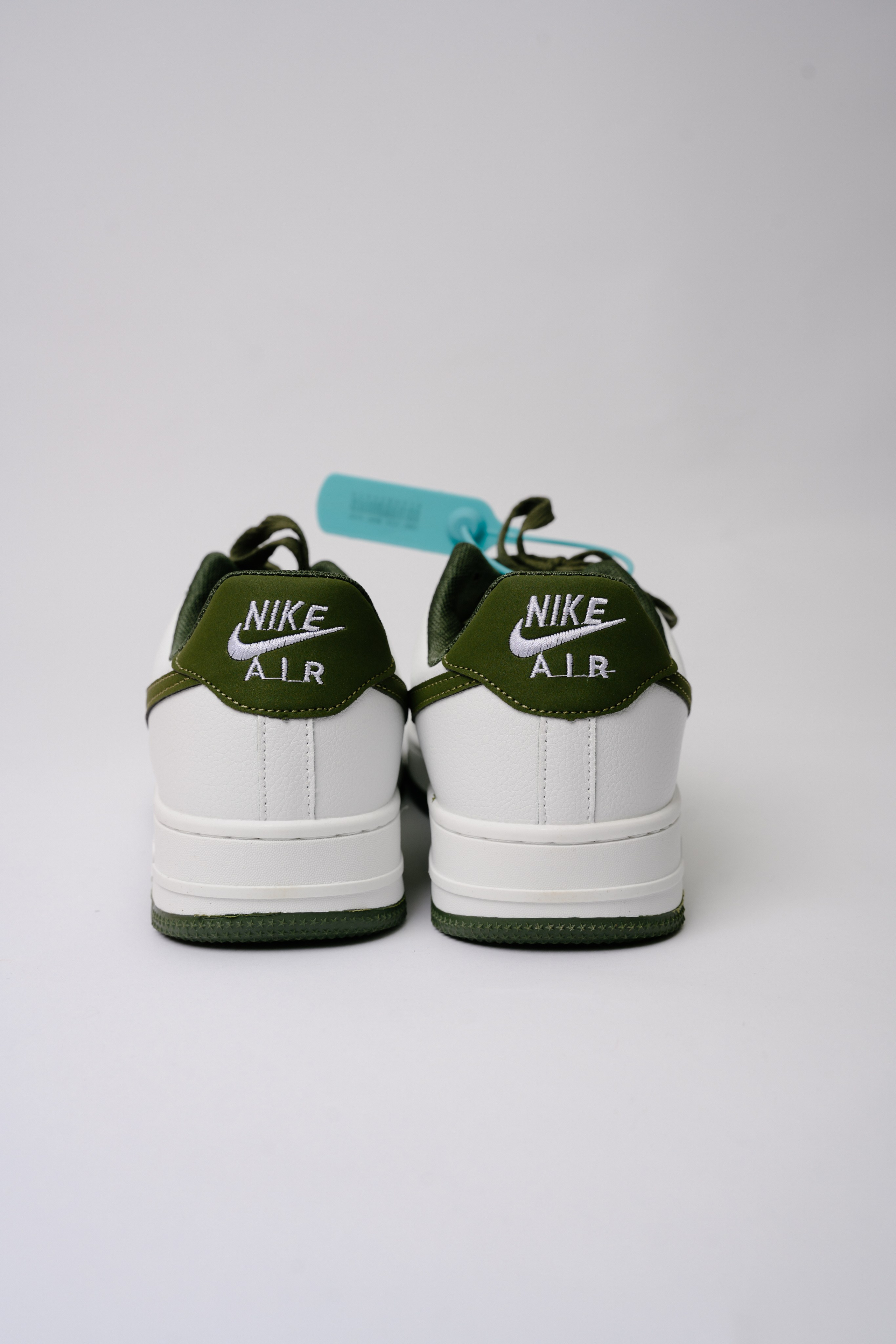 Кроссовки для wb. Фотограф в Красноярске