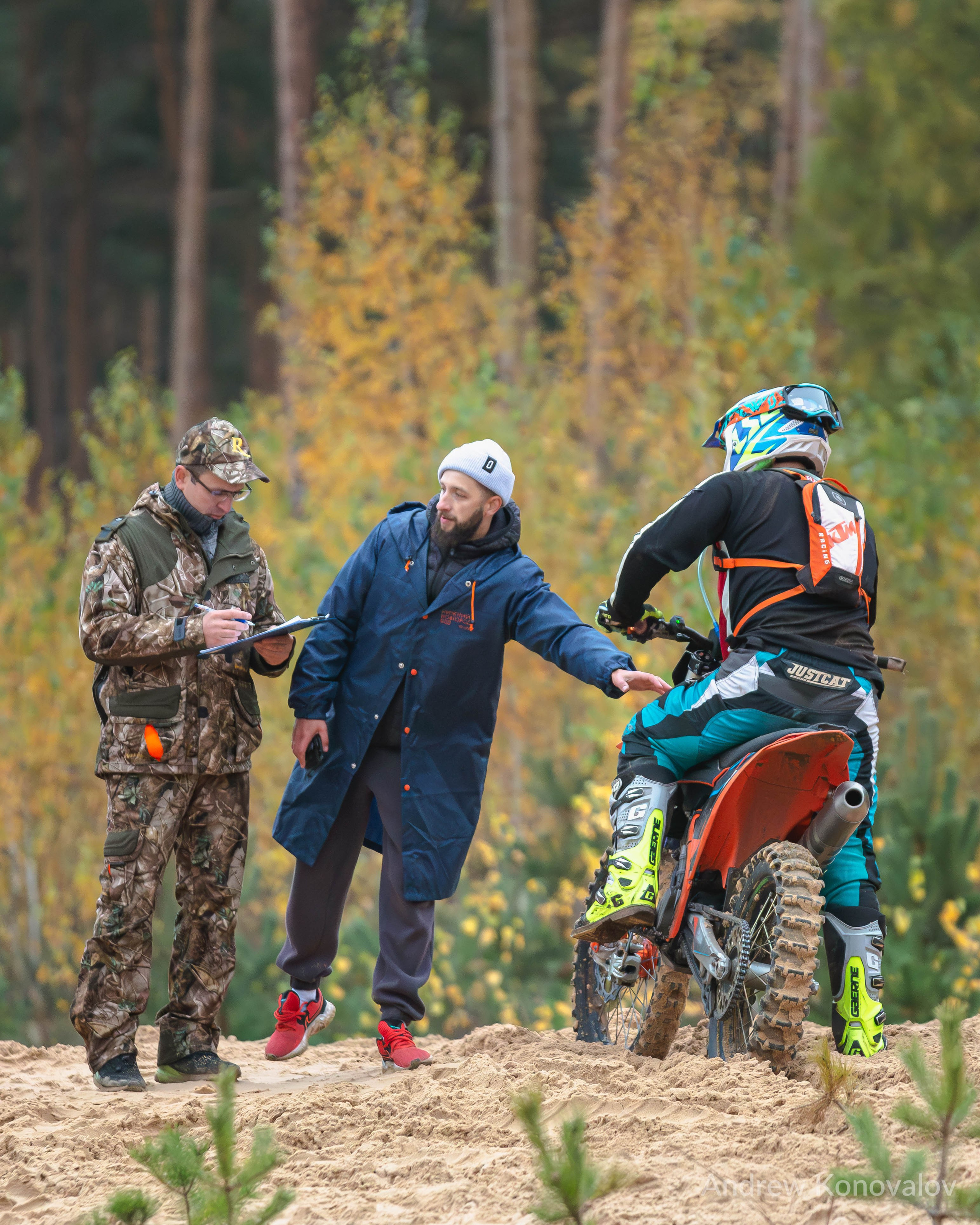 «В поиске зацепа» — Эндуро. Андрей Коновалов — фотограф автомобилей и автоспорта