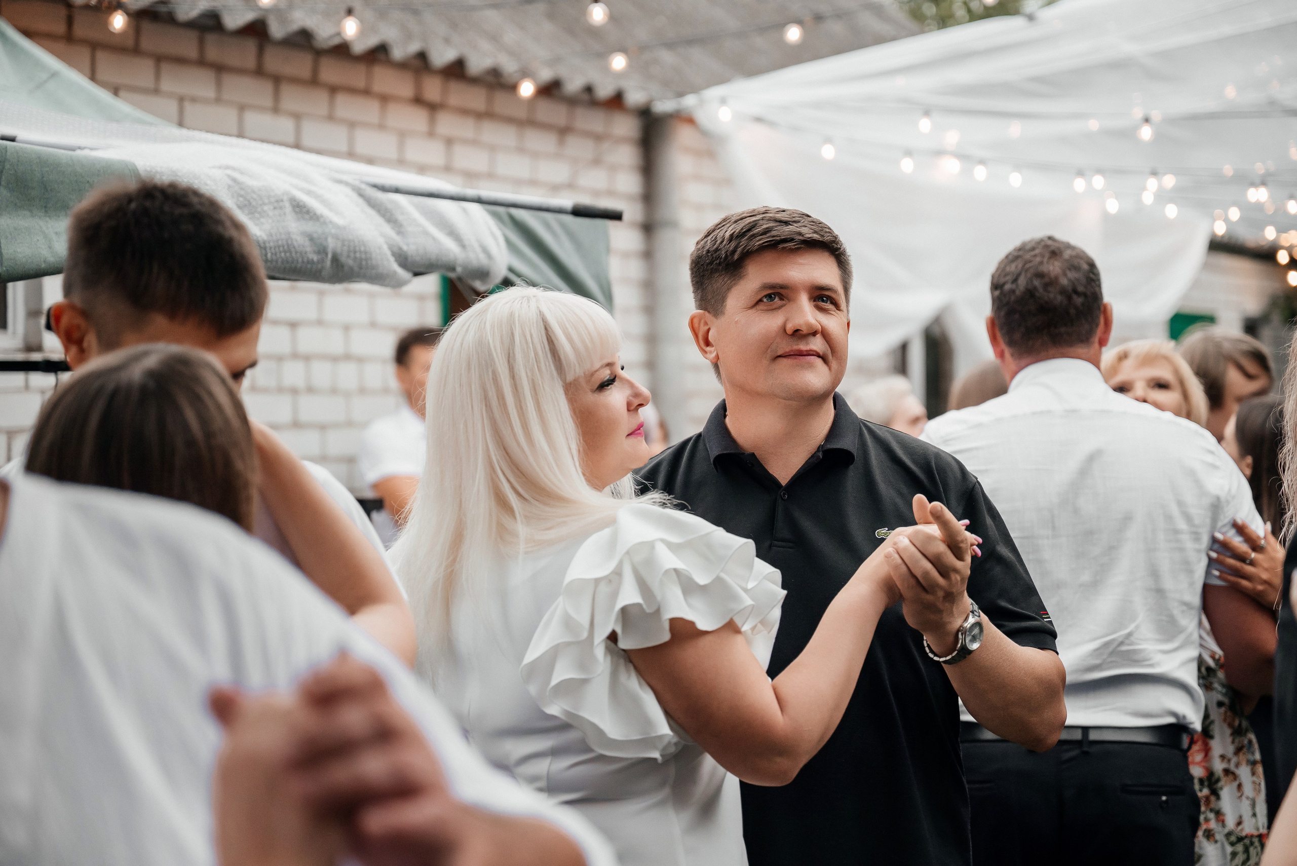 «Свадьба Даши и Артема». Школьный фотограф в Валуйках. Фотосессии для выпускников и изготовление выпускных альбомов в городе Валуйки и в Белгородской области