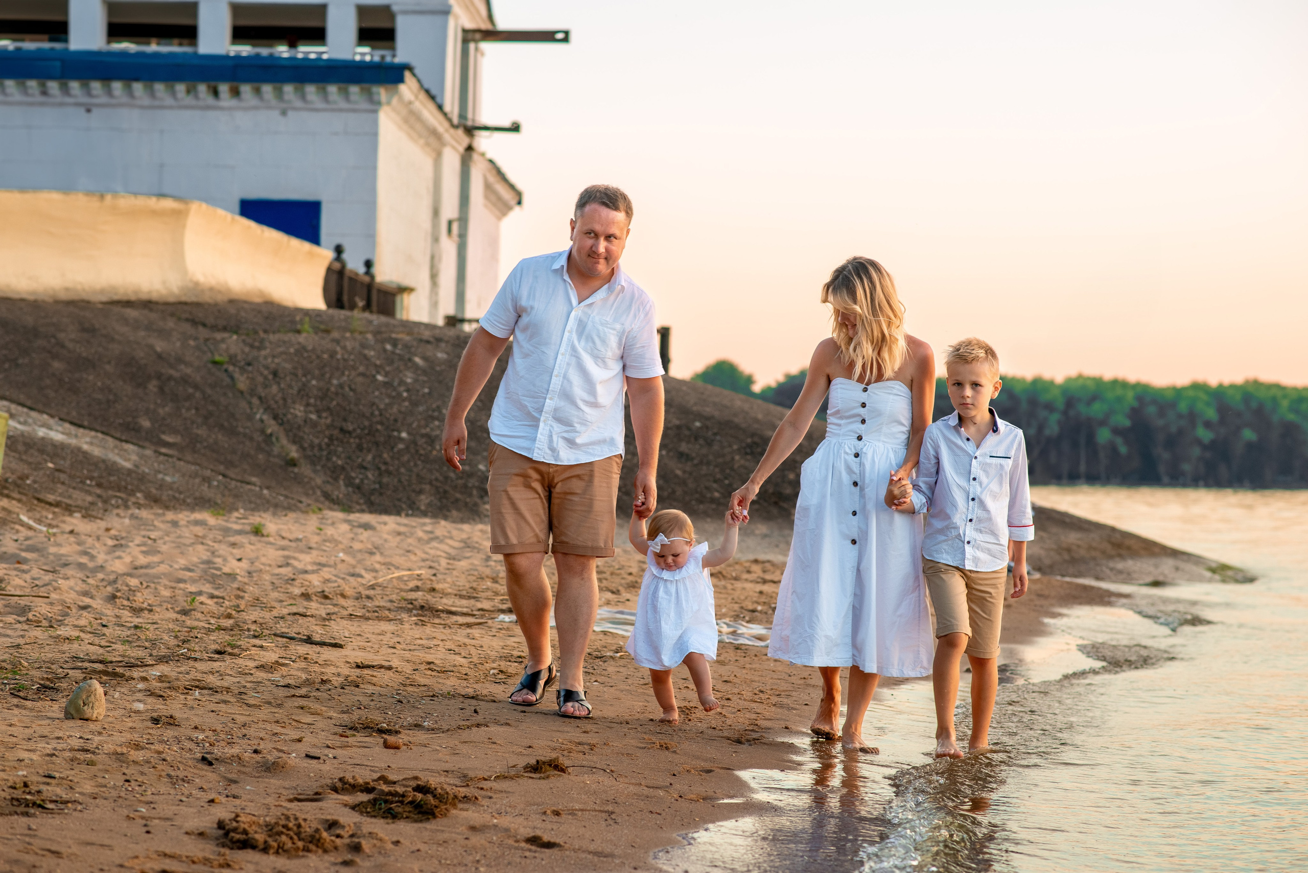 Татьяна на Минском море. Семейный фотограф на выписку из роддома и крещение Минск Настя Гришук