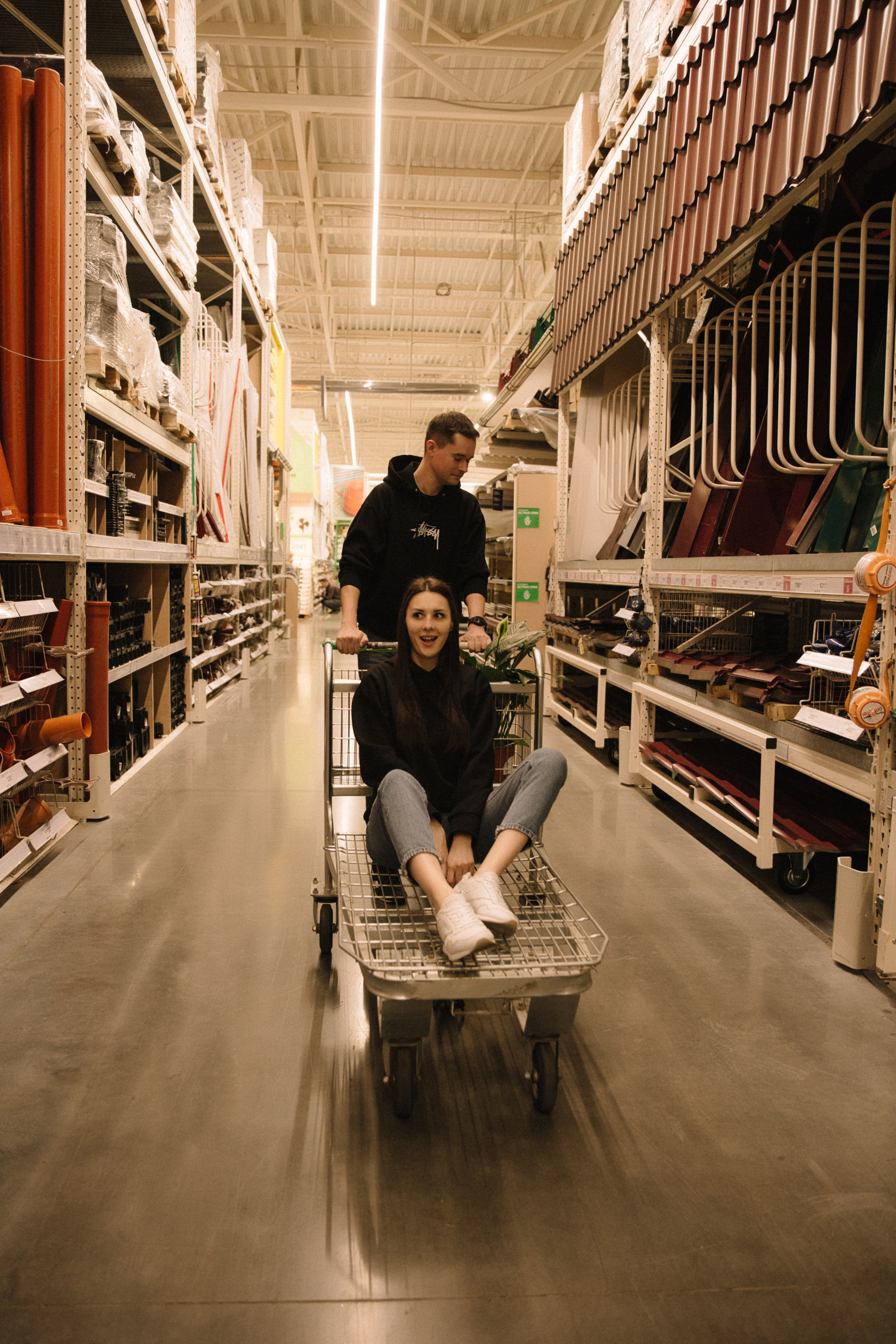 Любовь в Леруа. Фотограф Владивосток Анастасия Nensyphoto