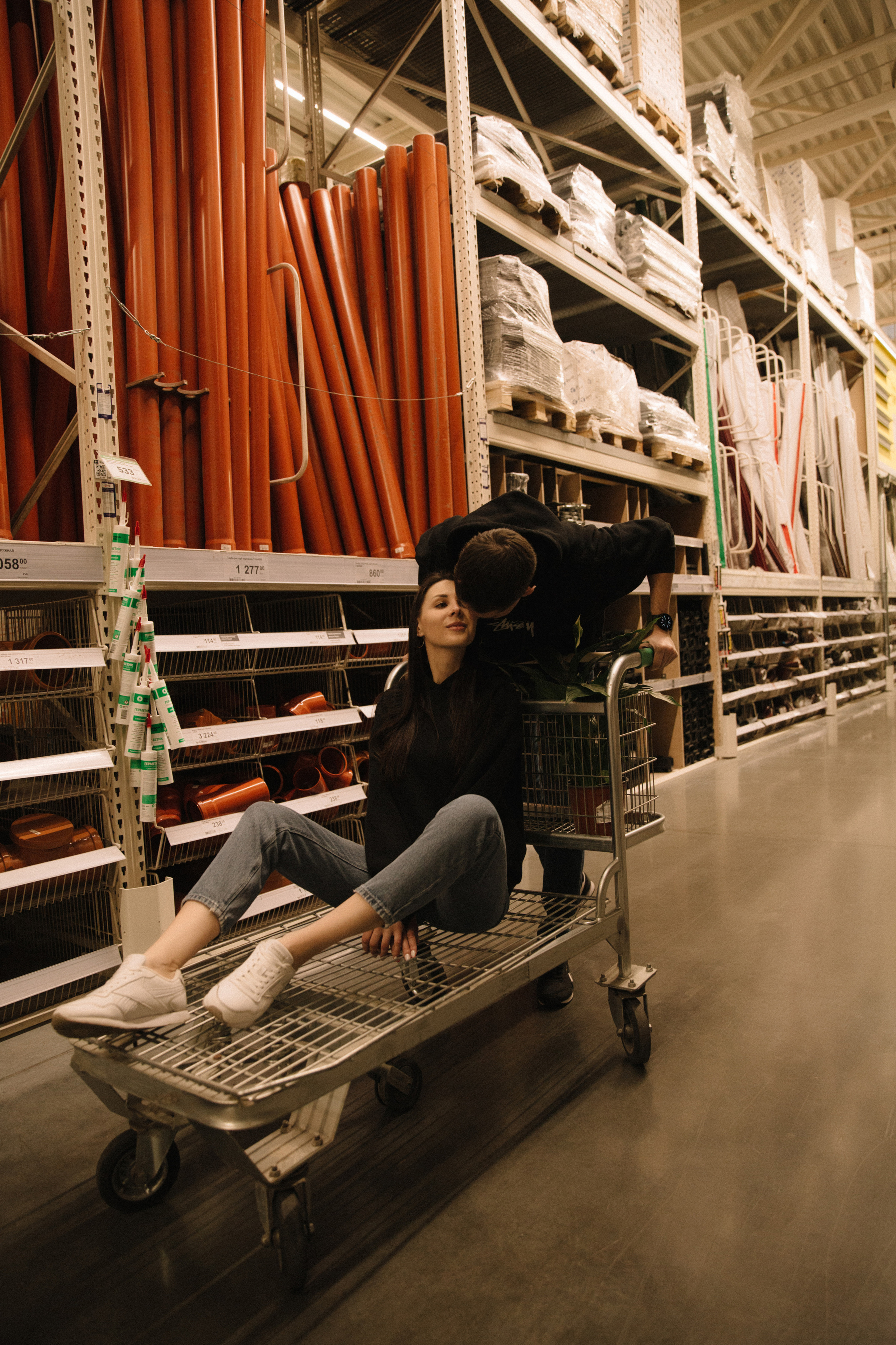 Любовь в Леруа. Фотограф Владивосток Анастасия Nensyphoto