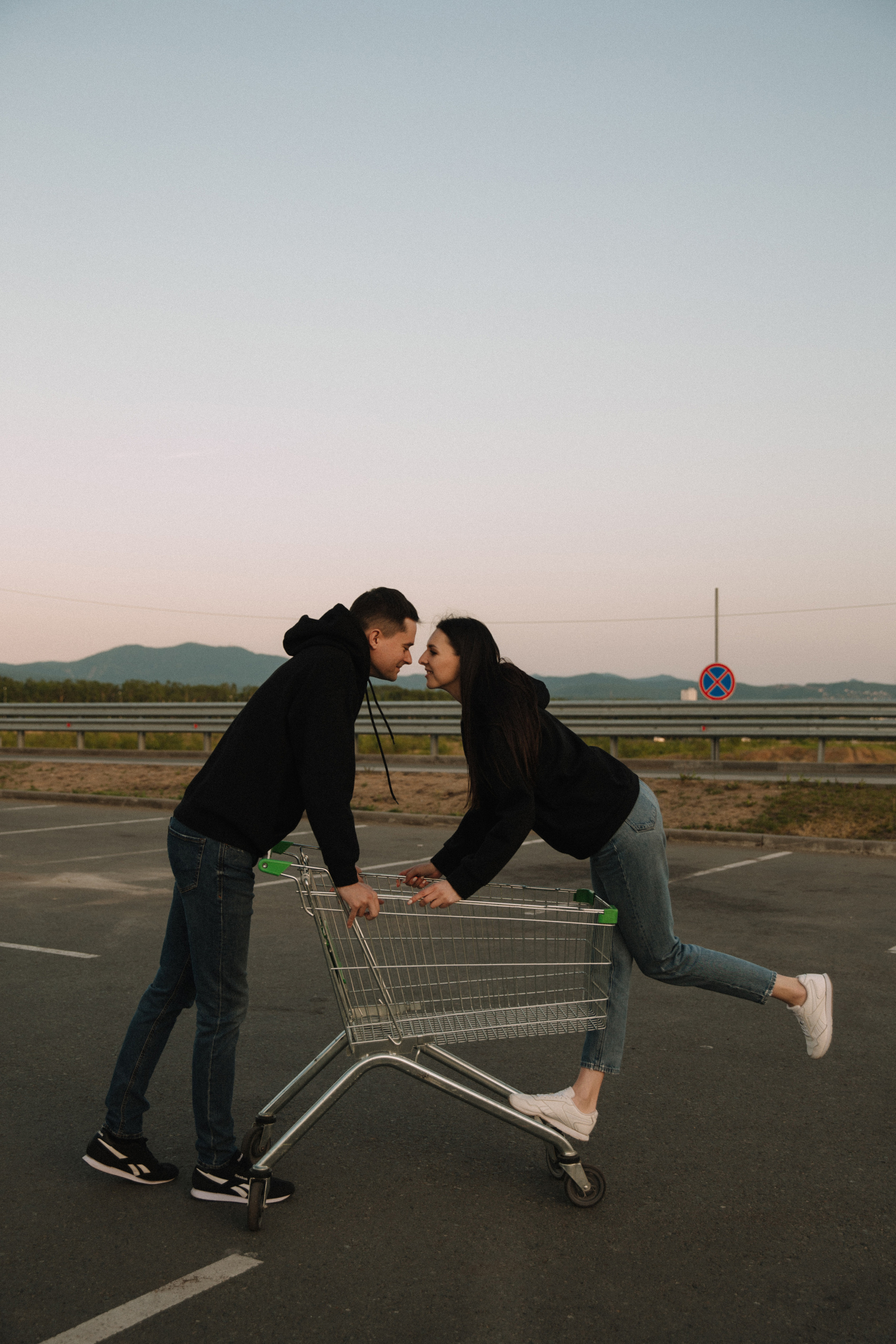 Любовь в Леруа. Фотограф Владивосток Анастасия Nensyphoto