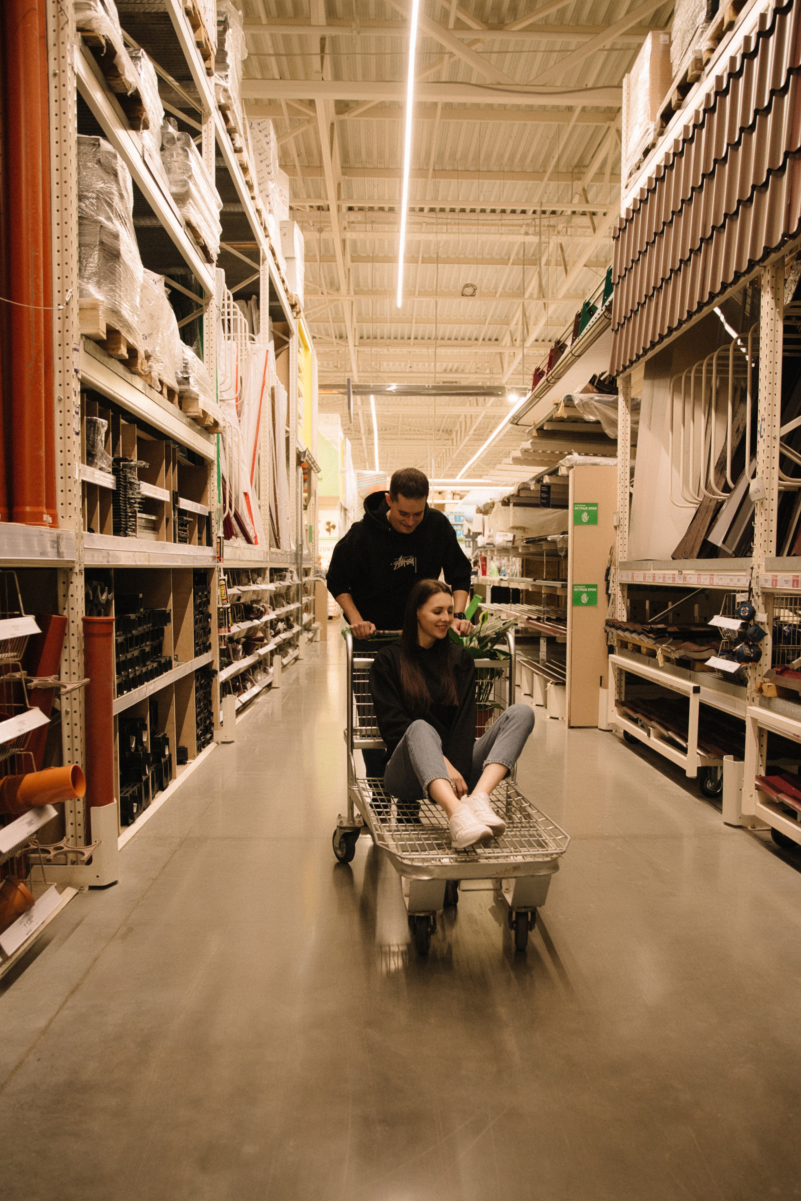 Любовь в Леруа. Фотограф Владивосток Анастасия Nensyphoto