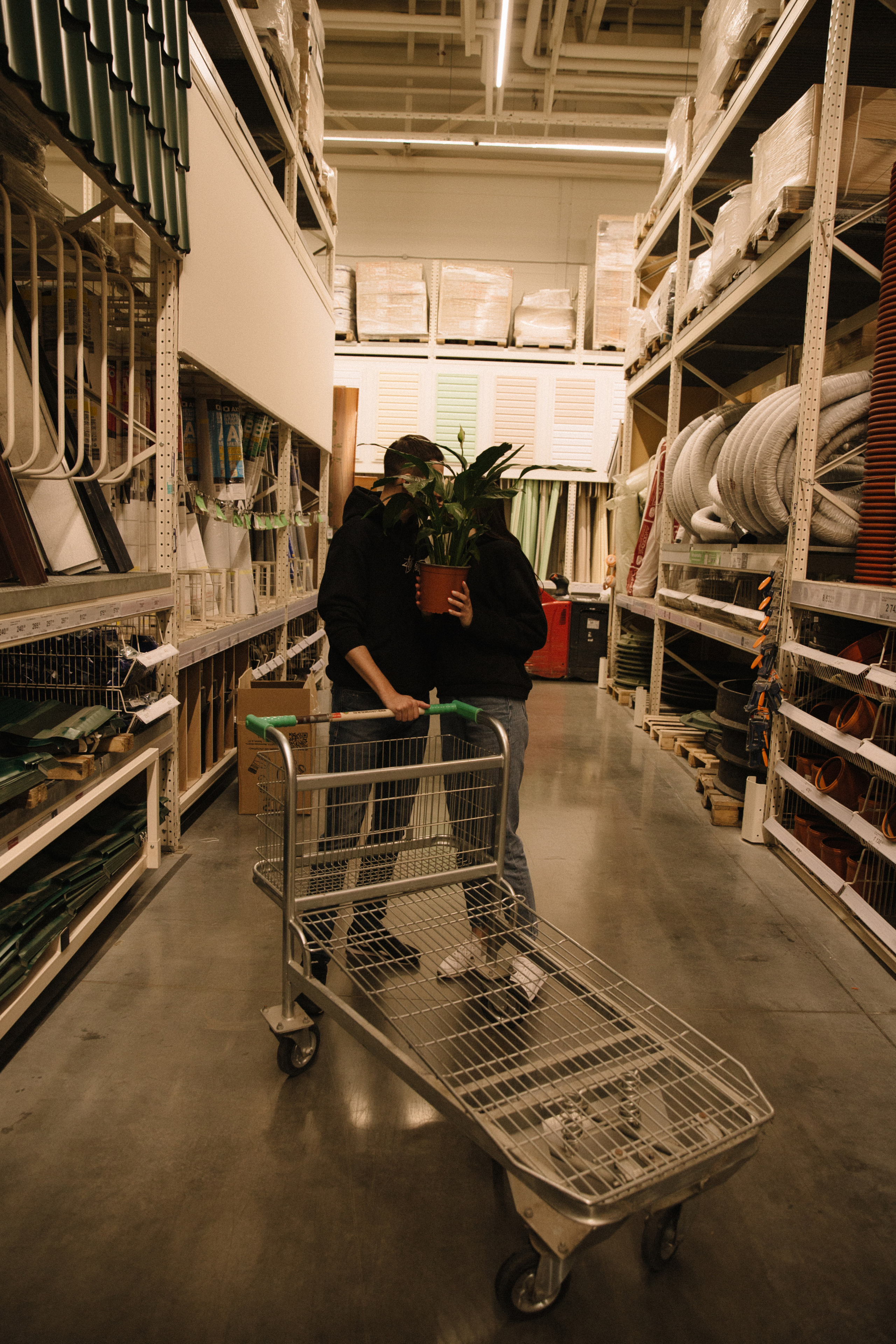 Любовь в Леруа. Фотограф Владивосток Анастасия Nensyphoto