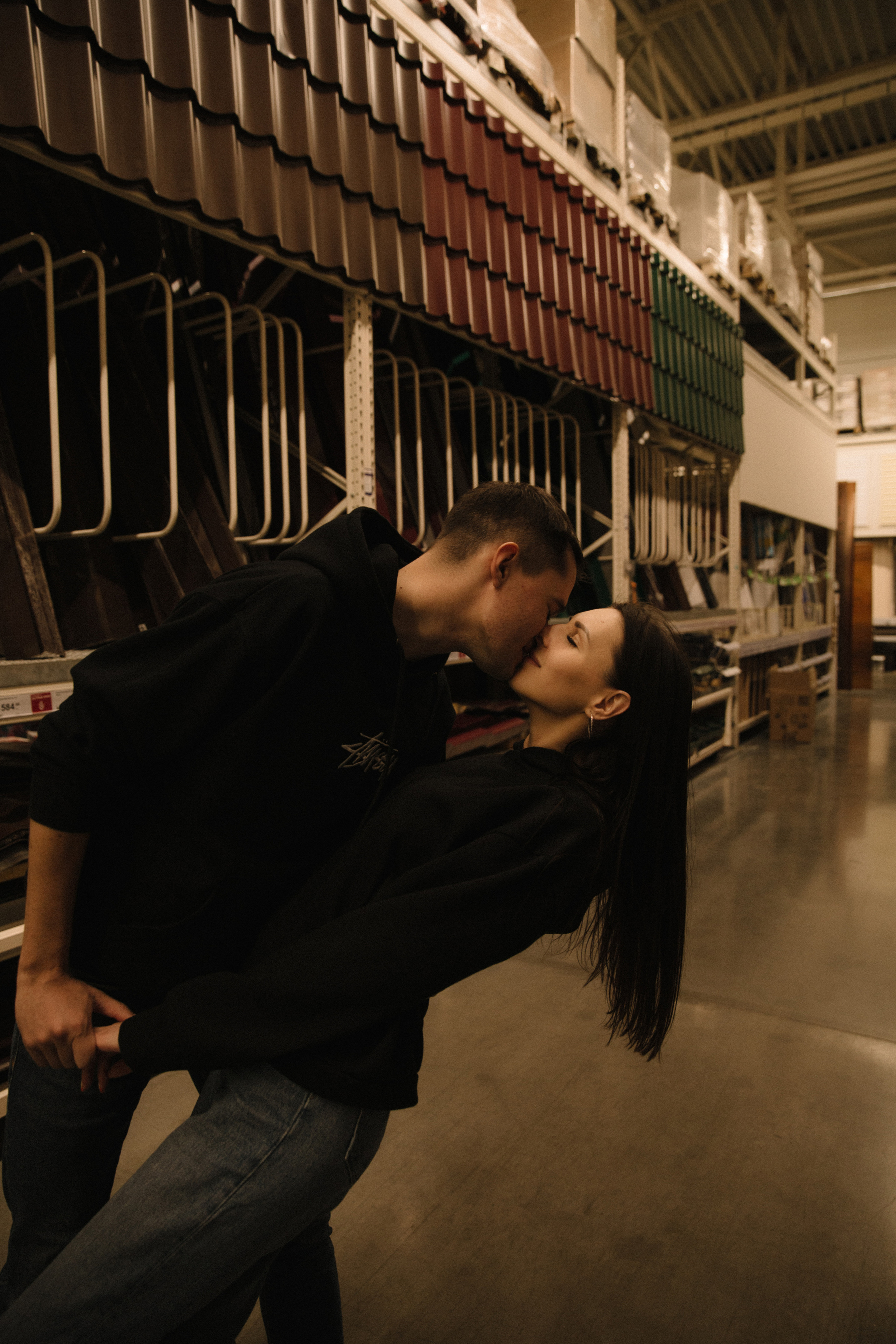 Любовь в Леруа. Фотограф Владивосток Анастасия Nensyphoto