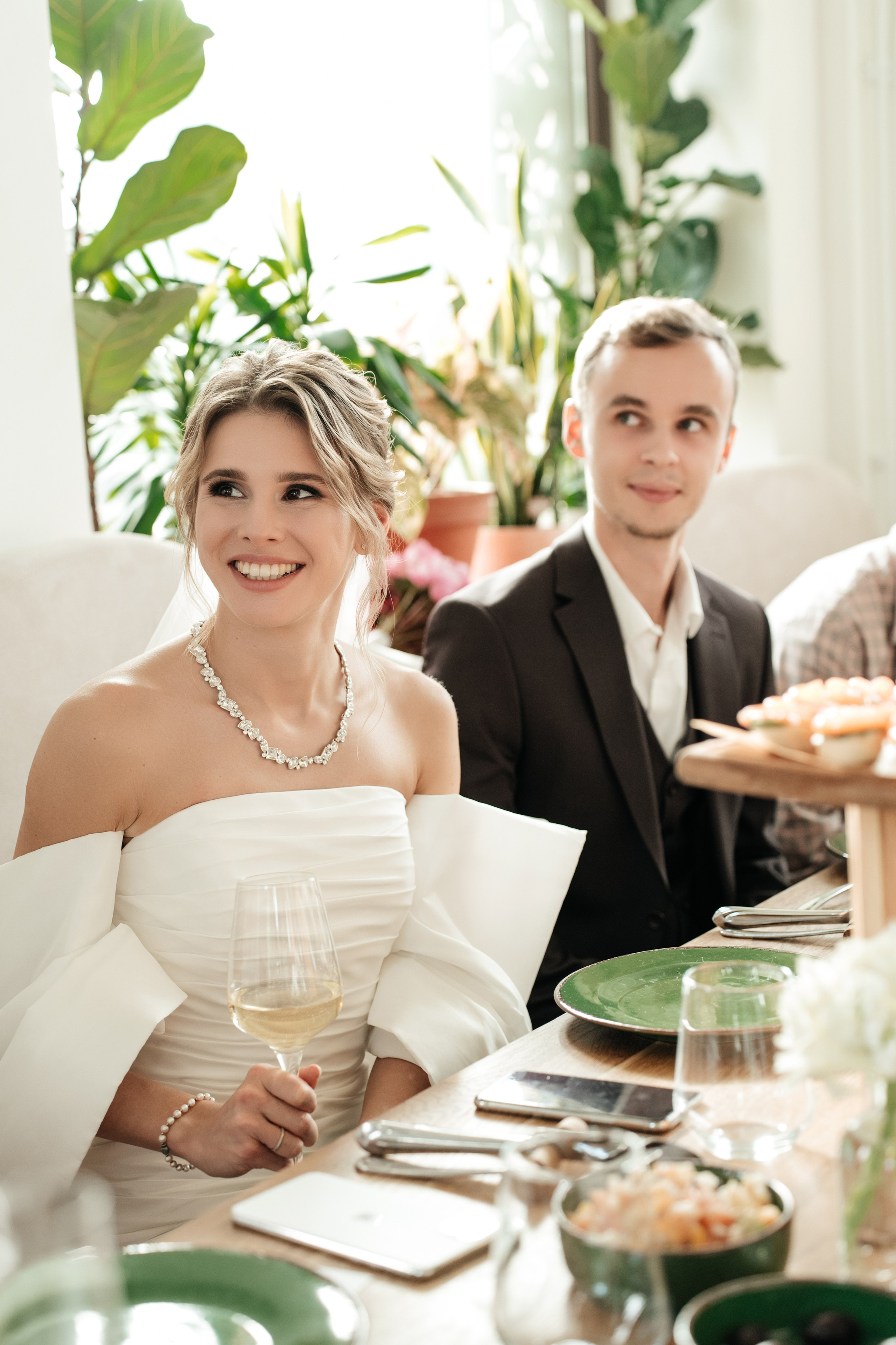 Ресторан Домик в саду, ВДНХ. Свадебный фотограф Москва Александра Аверкова