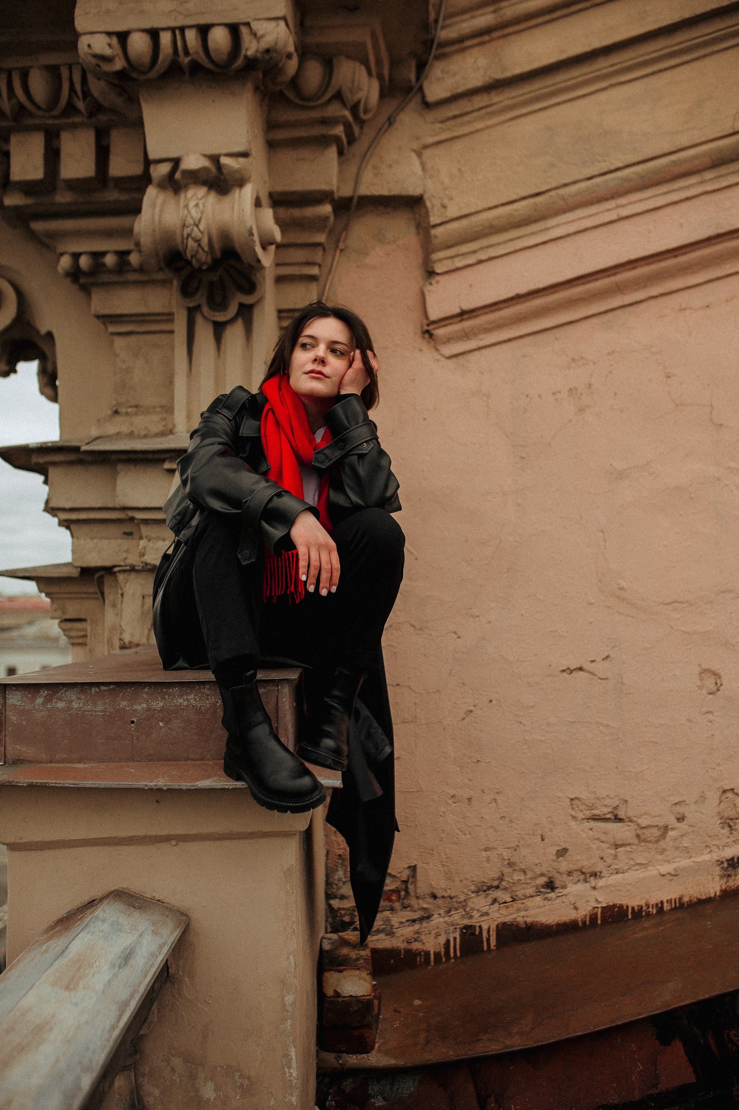 Анна на крышах Питера. Семейный и Свадебный фотограф в Санкт-Петербурге Плохая Екатерина