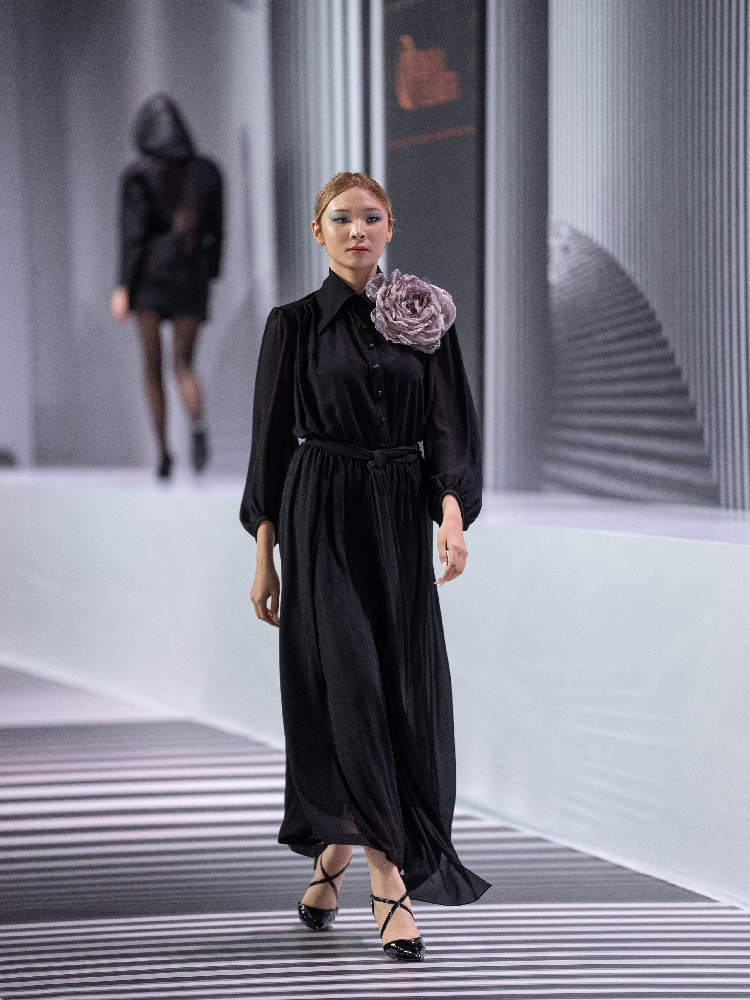 OKSANA UTELBAEVA. Сайт Алматинского НЮ АРТ, будуар и фэшн фотографа Дениса Карпенко