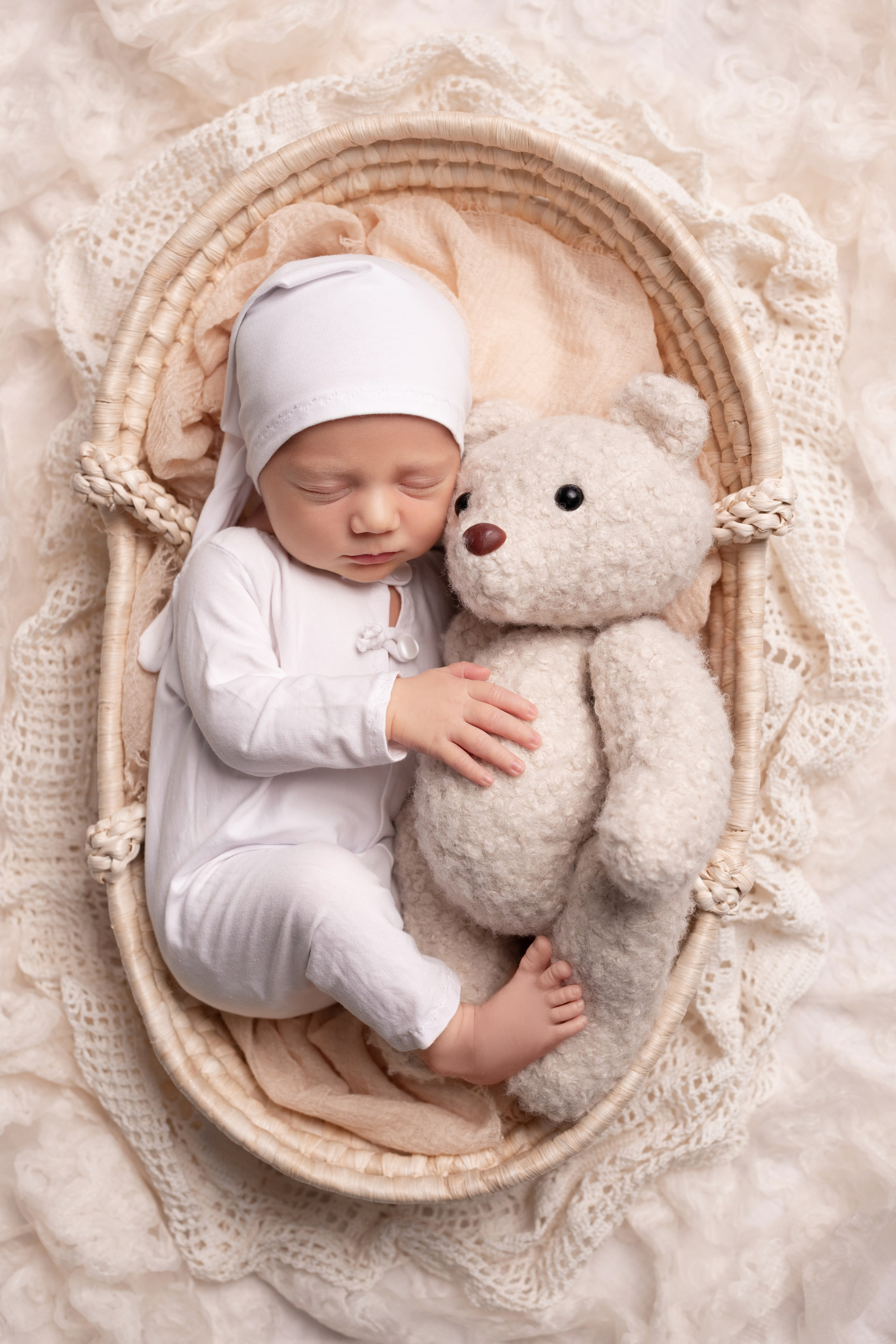 Услуги. Фотограф новорождённых Анапа Елена Кушнарь