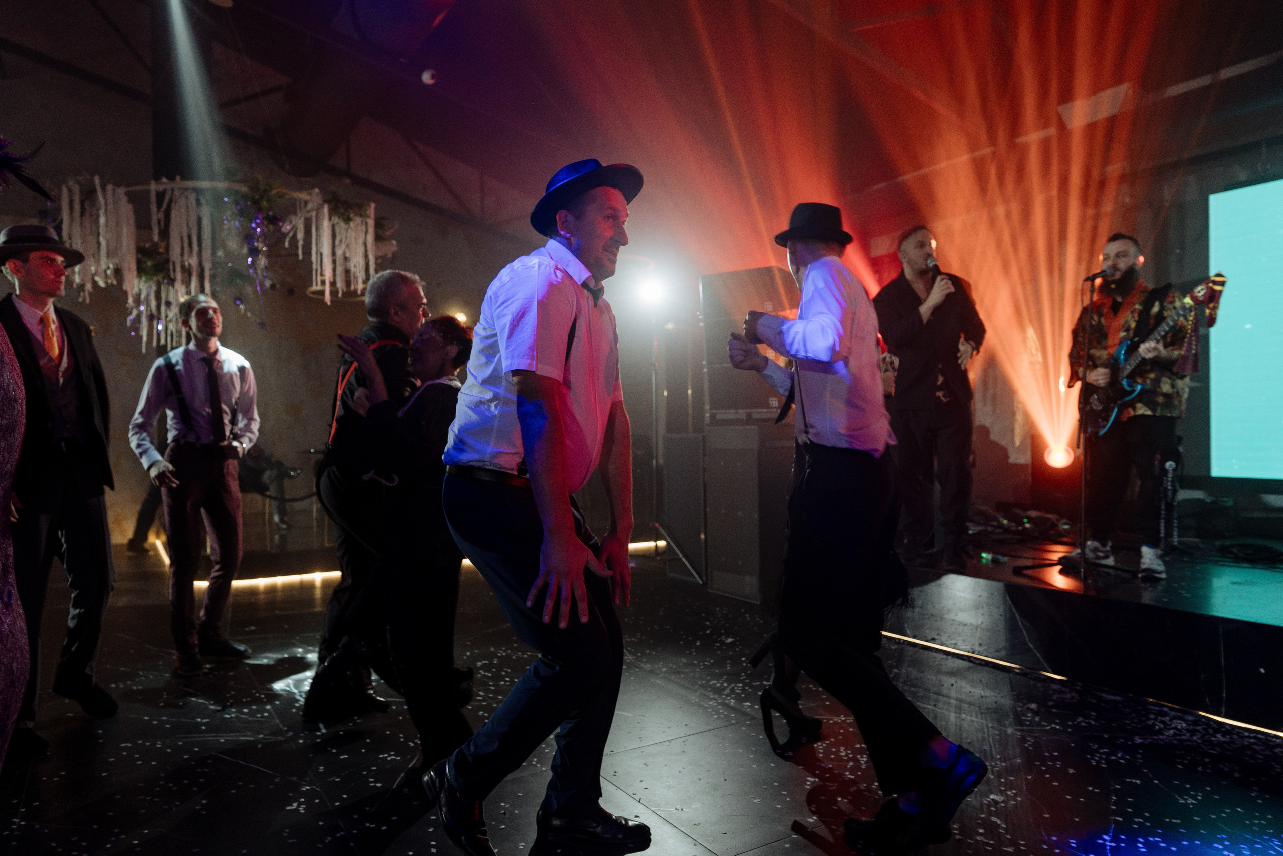 Альбион Тур