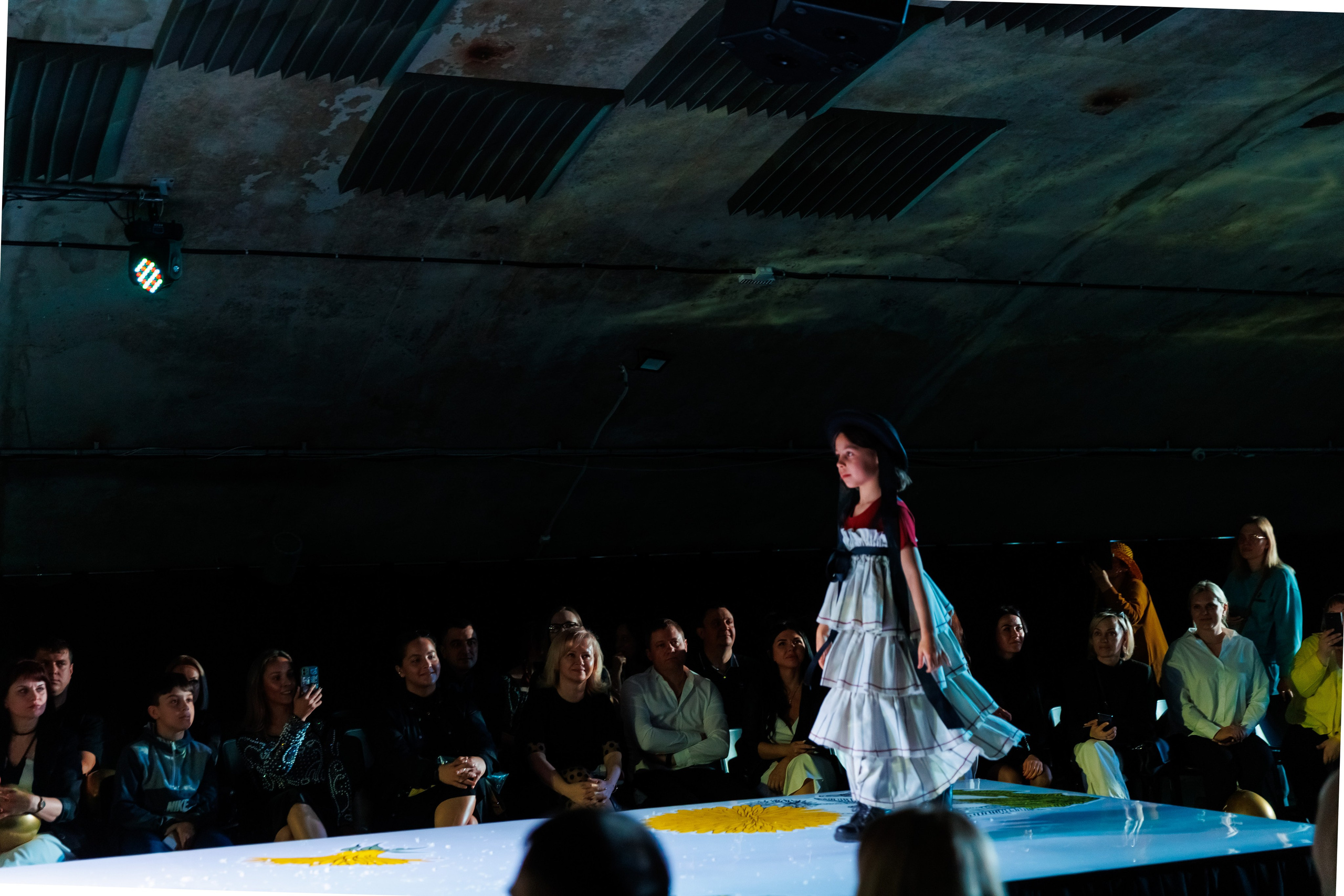 Показ Надежды Шибиной от журнала «Жираf». Фотограф Новосибирск — Наталья Гресь