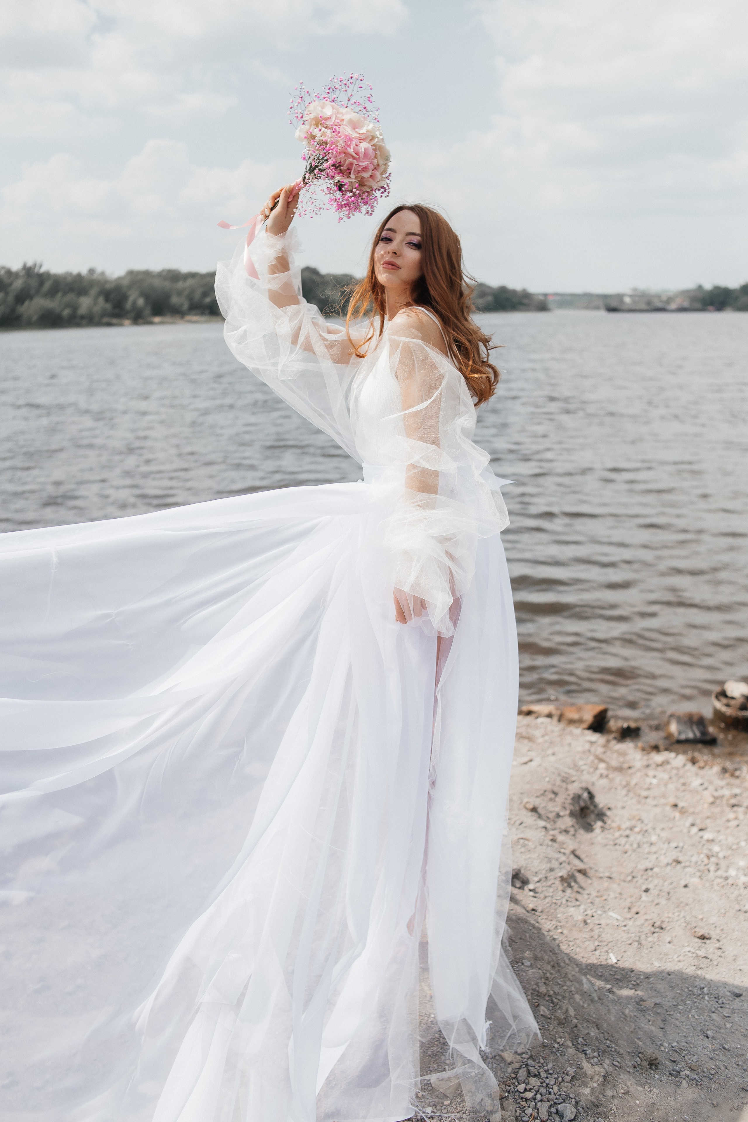 Не классическая на берегу. Креативный и женский Фотограф Омске Наталья Лебедева