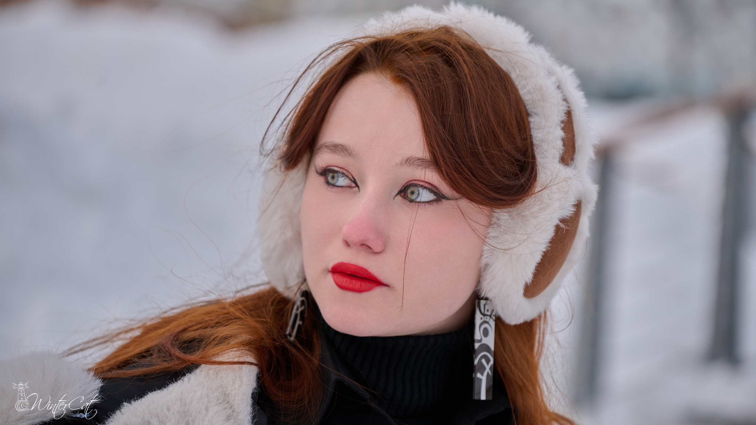 Алёна на Маяке. Портретный и репортажный фотограф в Магадане Андрей Нефедов WinterCatPhoto