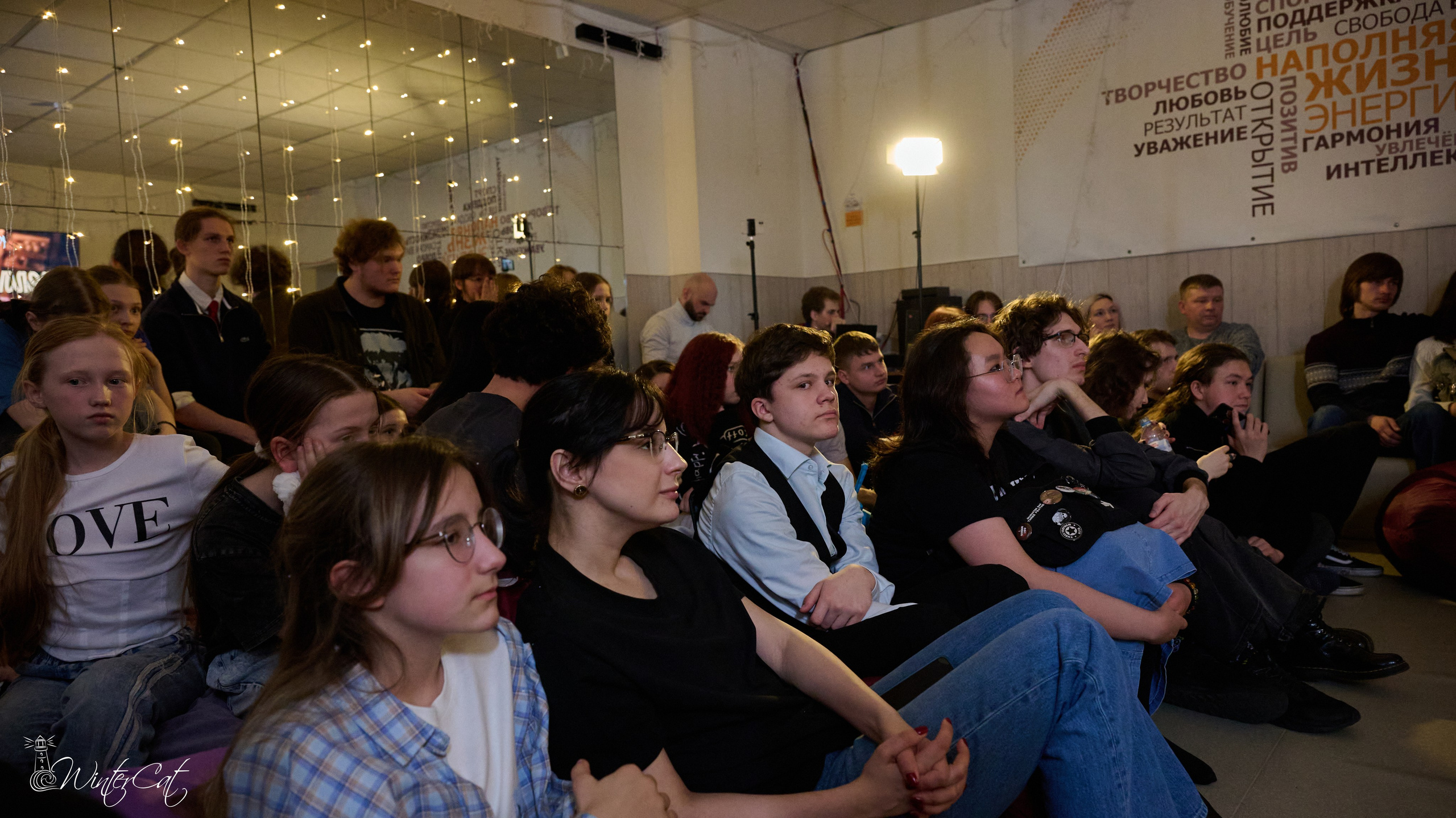 Тёплый Вечер (18.04.26 Чайка). Портретный и репортажный фотограф в Магадане Андрей Нефедов WinterCatPhoto