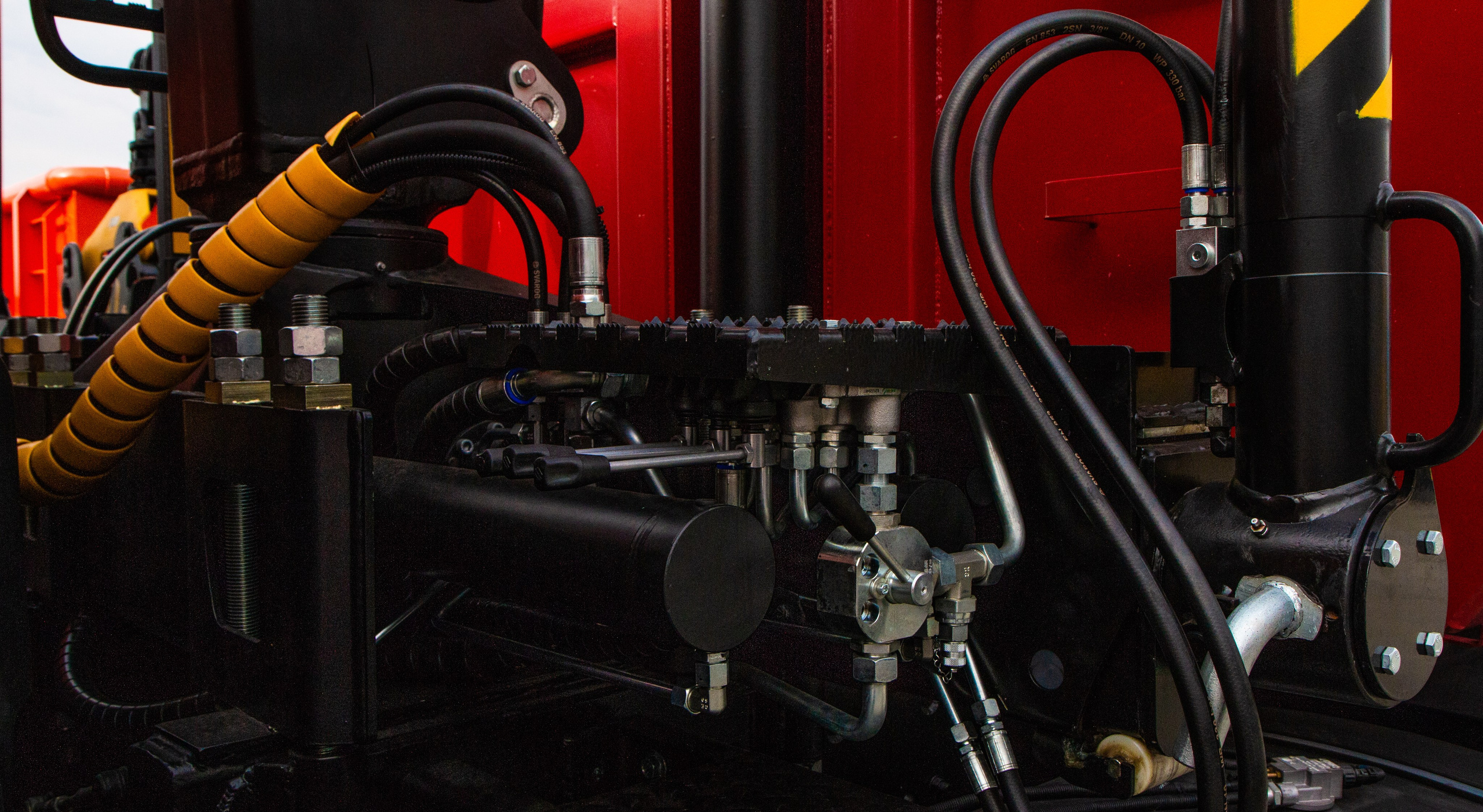 Трейд Актив Ресурс — ломовозы. Предметный и репортажный фотограф Алексей Кротов