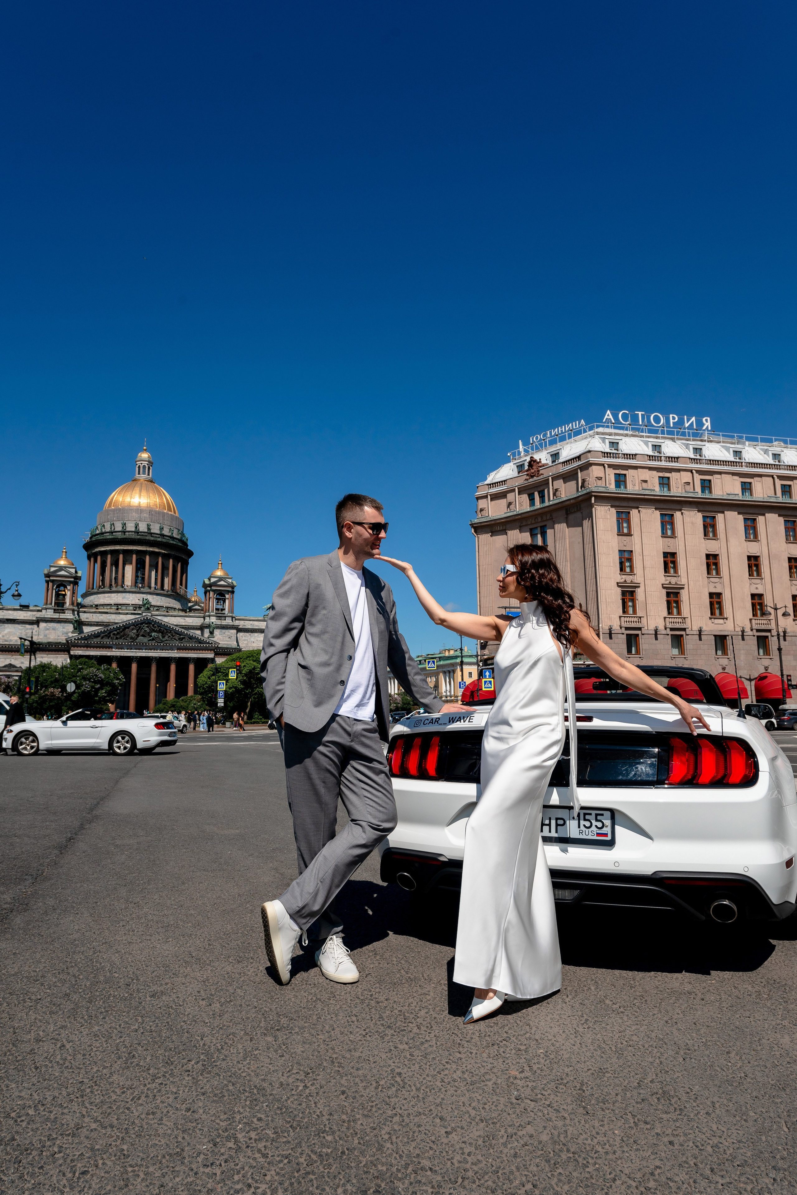 Алина и Алексей (прогулка на кабриолете, Академия Художеств, Екатерининский парк в Пушкине). Портретный, семейный и свадебный фотограф в Санкт-Петербурге и в Пушкине Ширяев Денис
