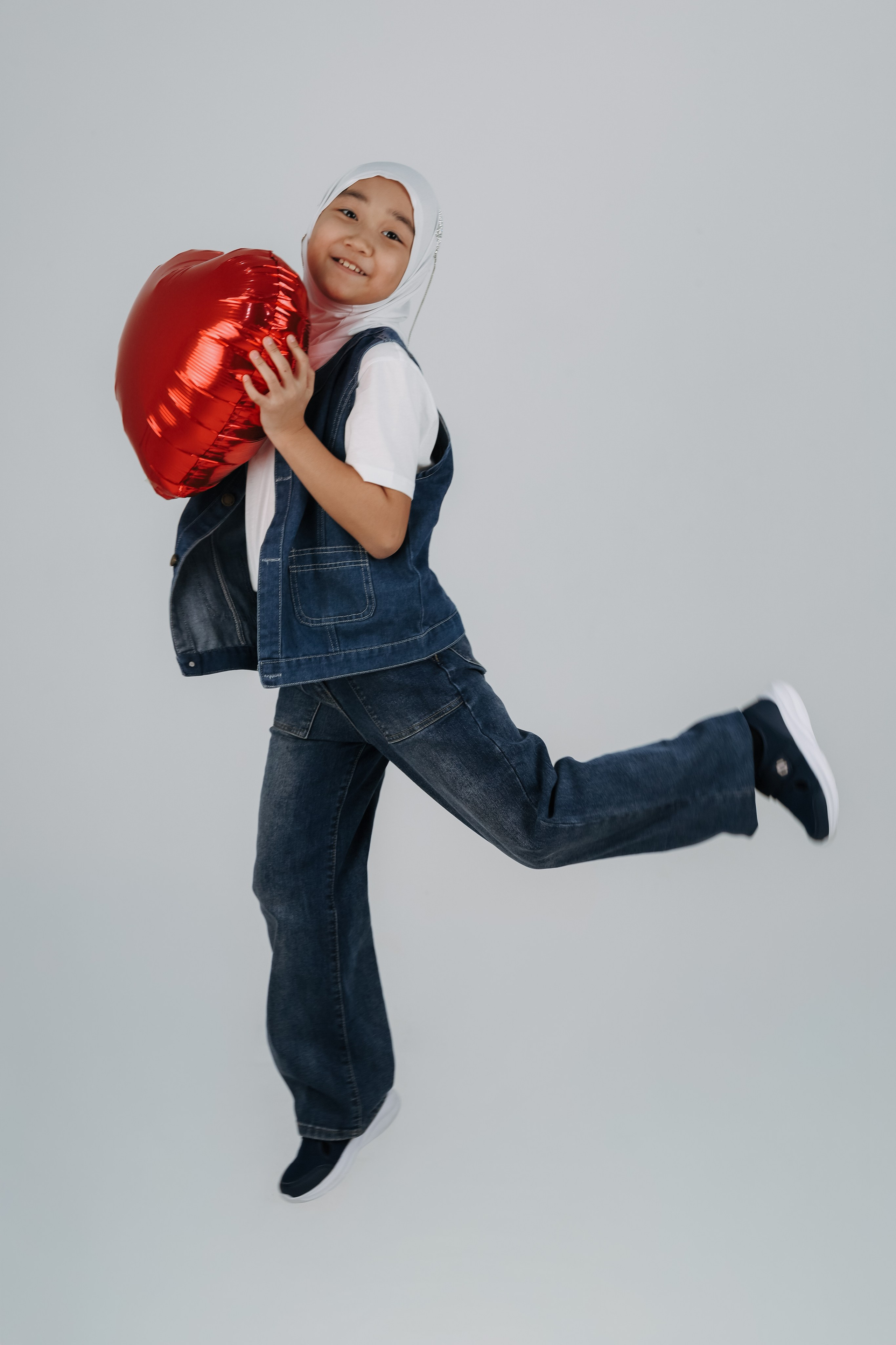 Выпускники. Фотограф в Жезказгане. Графический дизайнер
