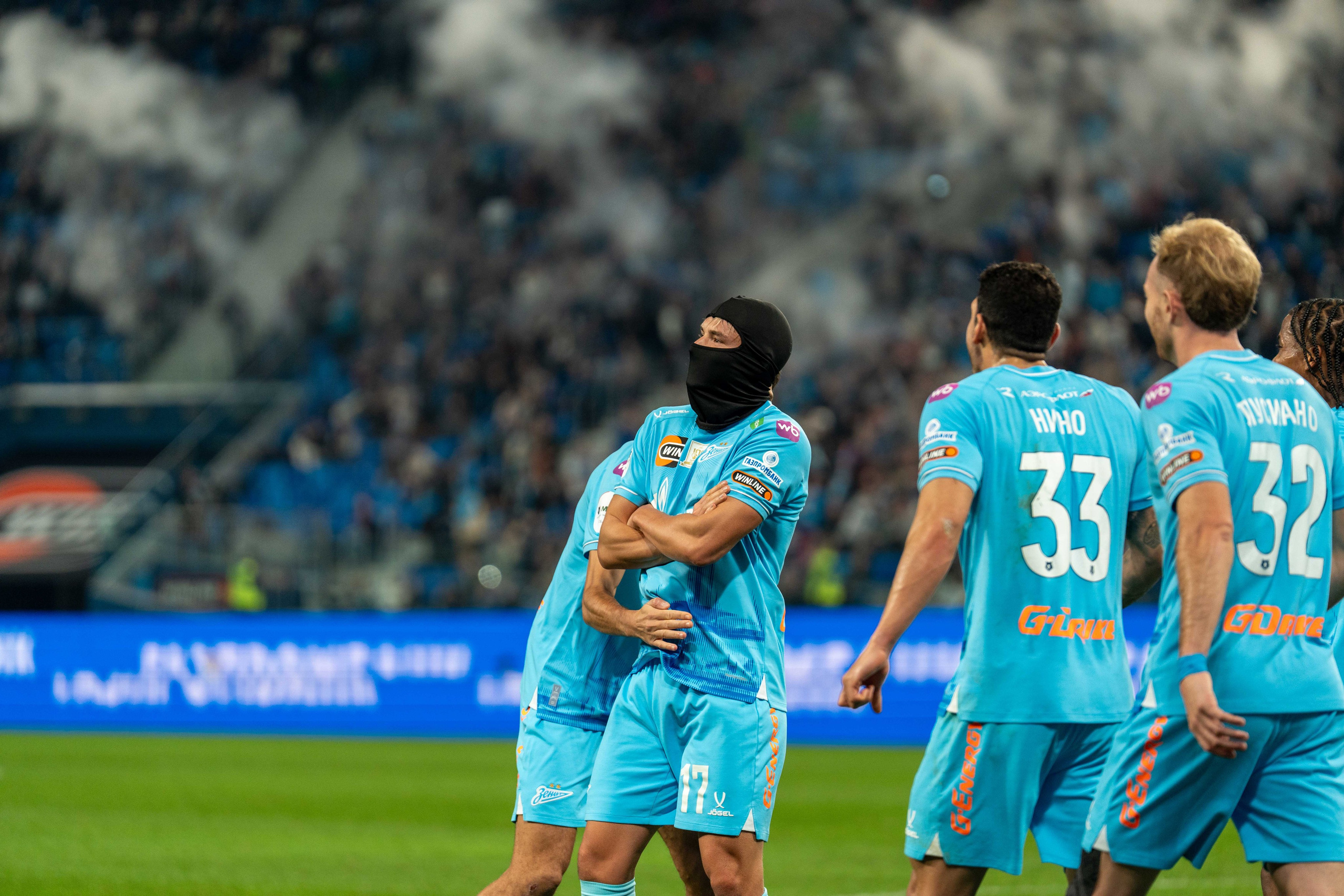 Зенит — Локомотив: фотогалерея 14-го тура РПЛ на Газпром Арене | Антон Гауф. Спортивный фотограф в Санкт-Петербурге | Антон Гауф