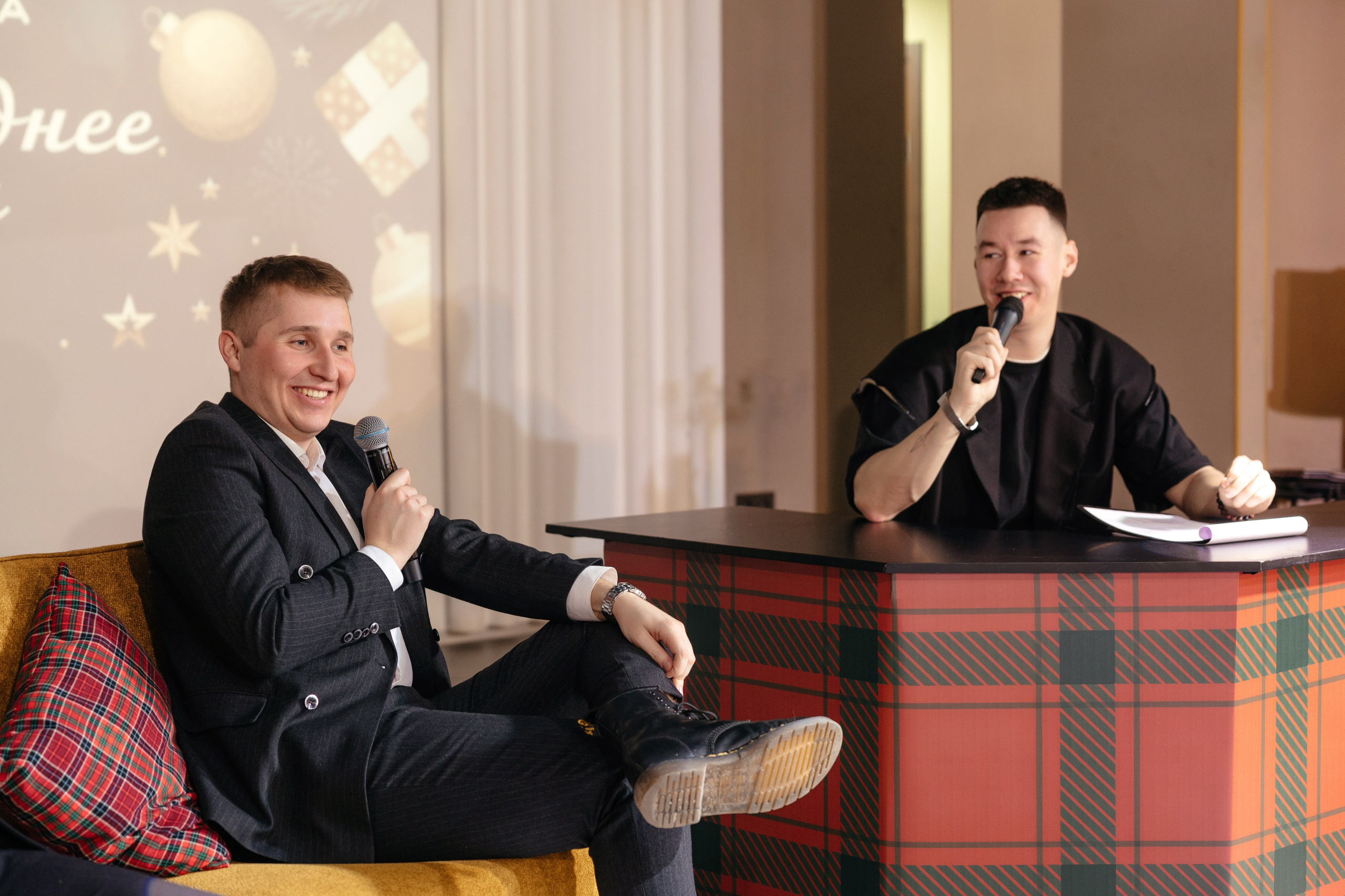 Новогодний корпоратив Брик приемка. Фотограф для бизнеса Константин Брусницын в Екатеринбурге