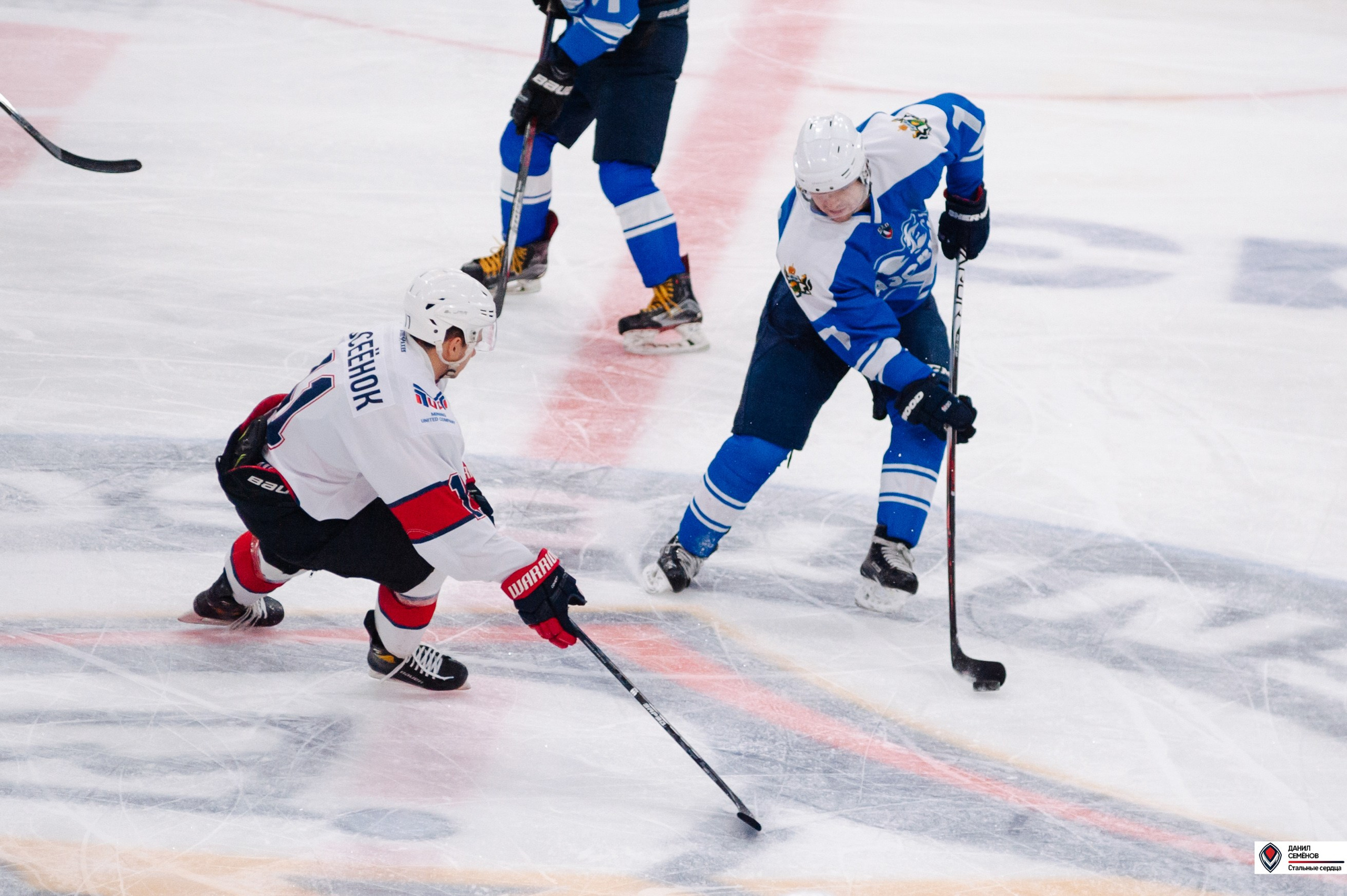 Чемпионат СХЛ. Стальные сердца — Газовик. Фотограф Магнитогорск Данил Семенов