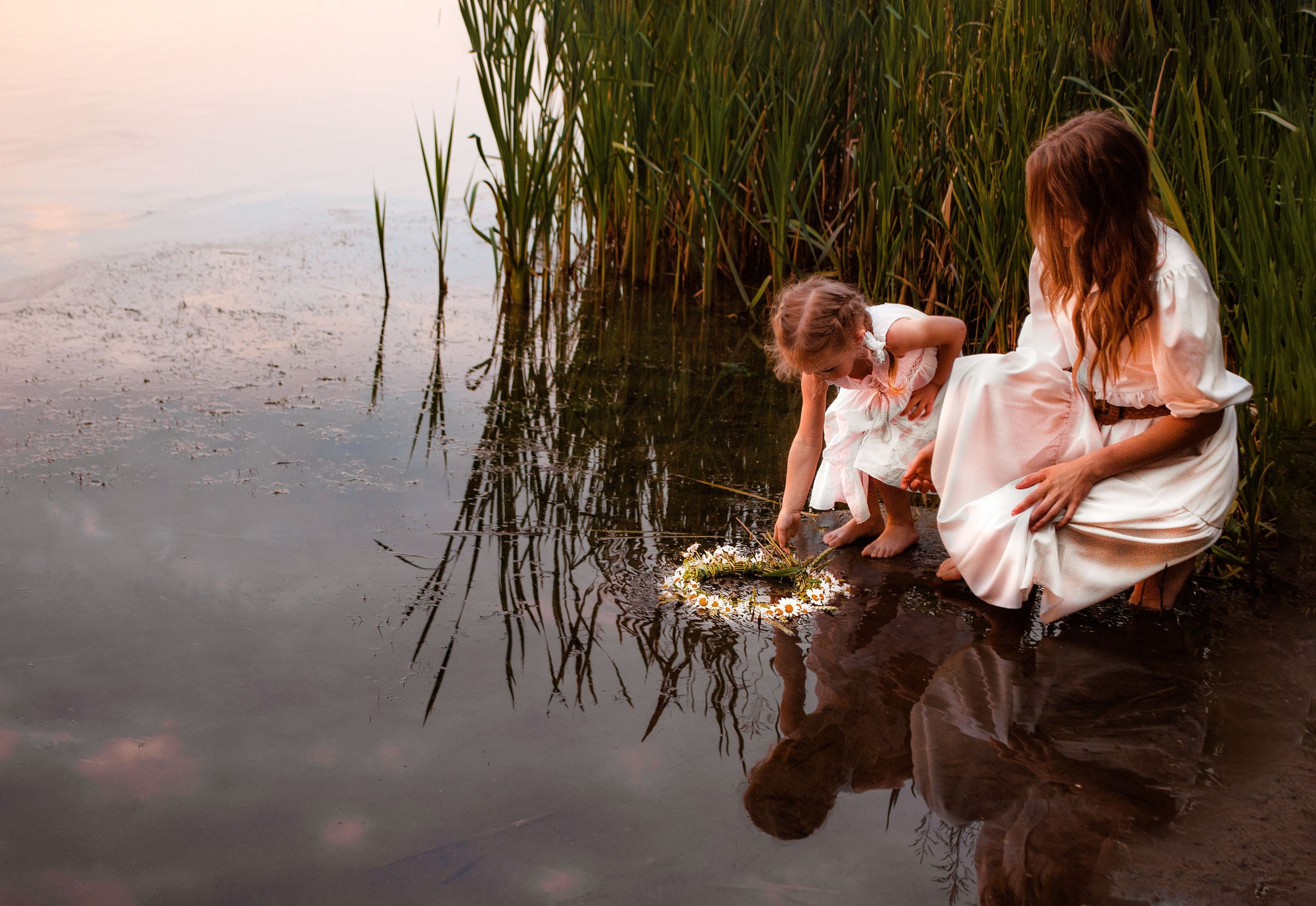 Купалье. Семейный фотограф на выписку из роддома и крещение Минск Настя Гришук