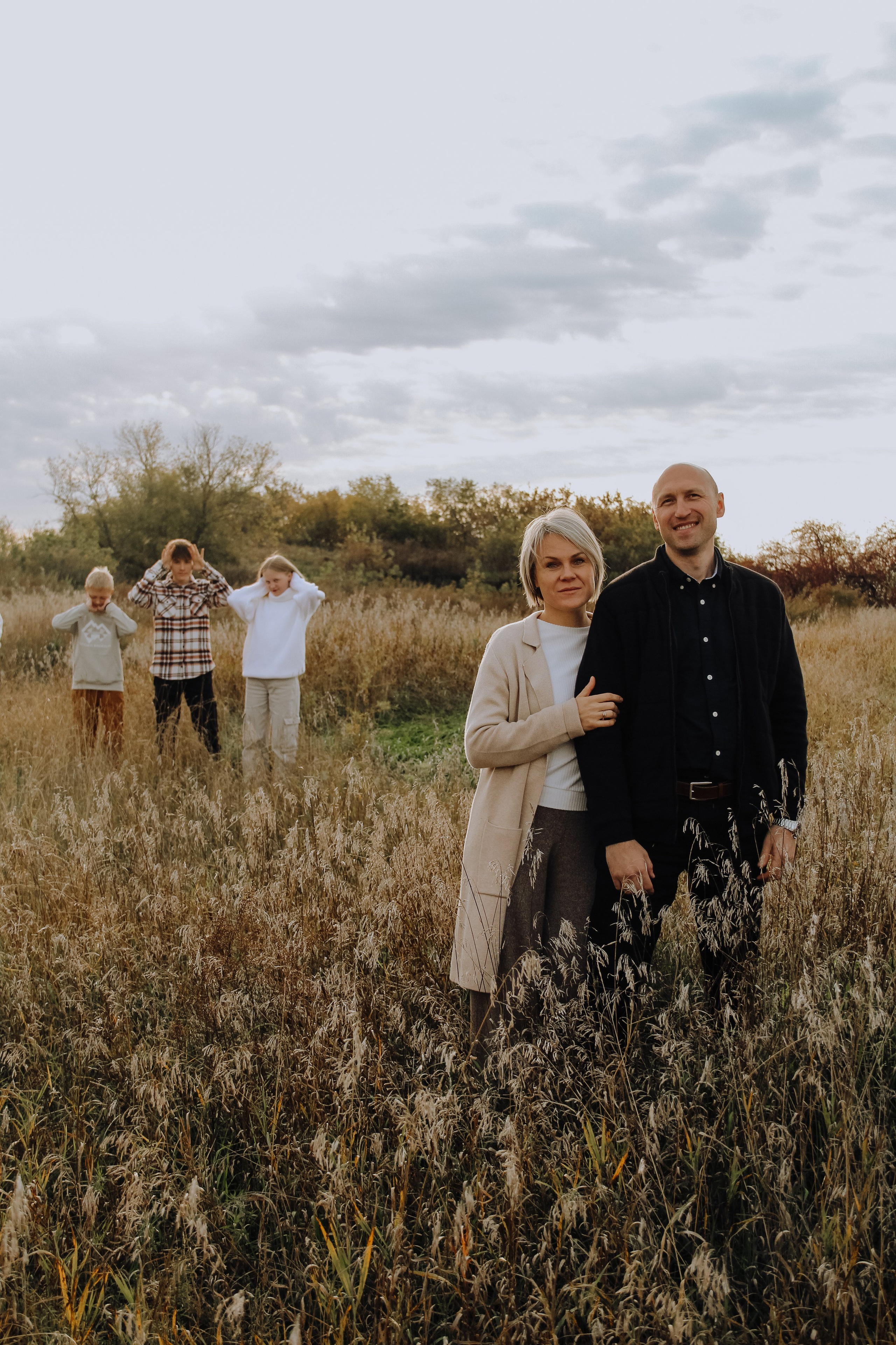 Семейная фотоистория. Большая семья Константина и Анны. Семейный фотодуэт Ирина и Николай Власьевы. Фотосессии в Новосибирске