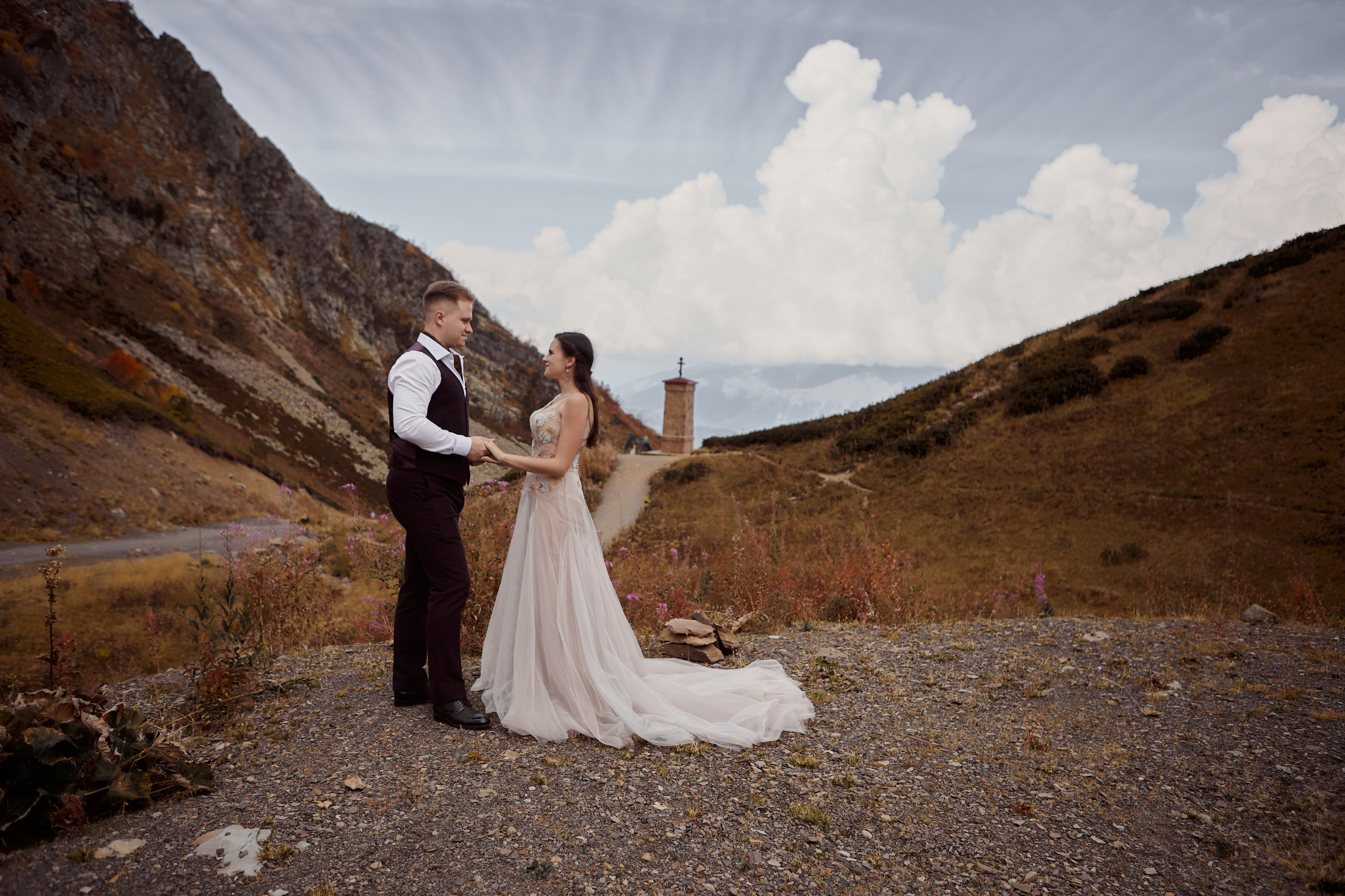 Свадебная фотосессия в горах. Свадебный и семейный фотограф в Сочи-Красной поляне Ларионова Анна