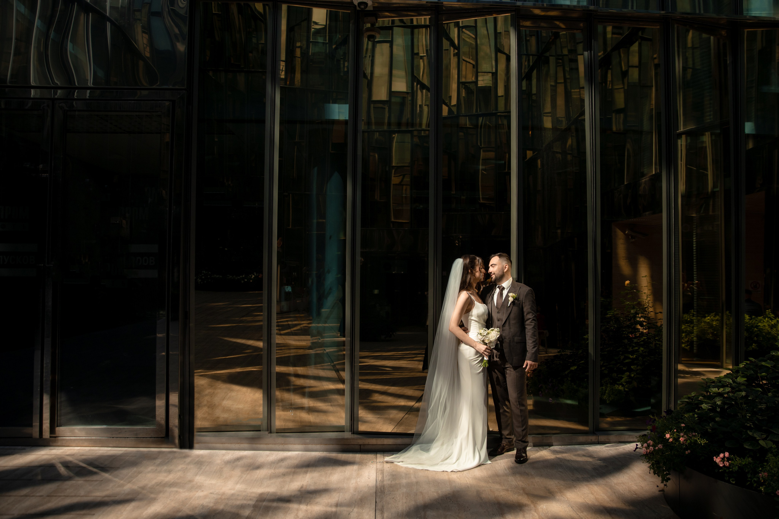 Анна и Александр / Прогулка + ЗАГС. Свадебный и семейный фотограф в Москве Диана Левченко