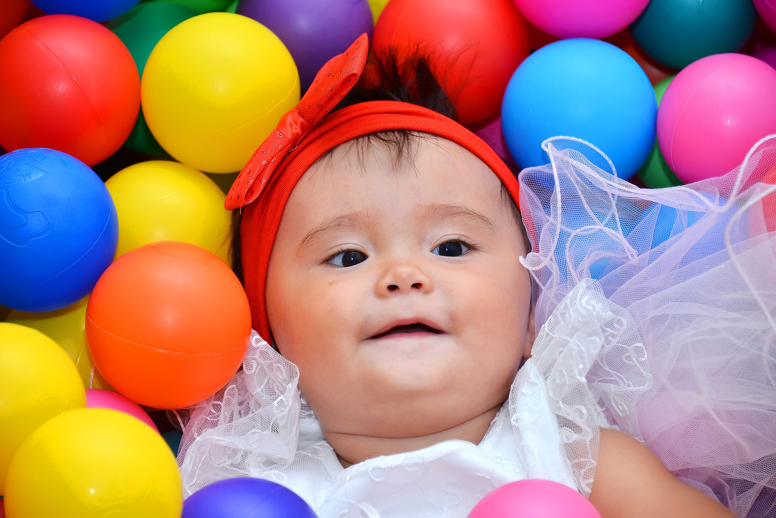 Дети-5 (Адель-1годик). Фотосъёмка. Фотограф Сергей Авдеев-семейный и детский фотограф в Алматы