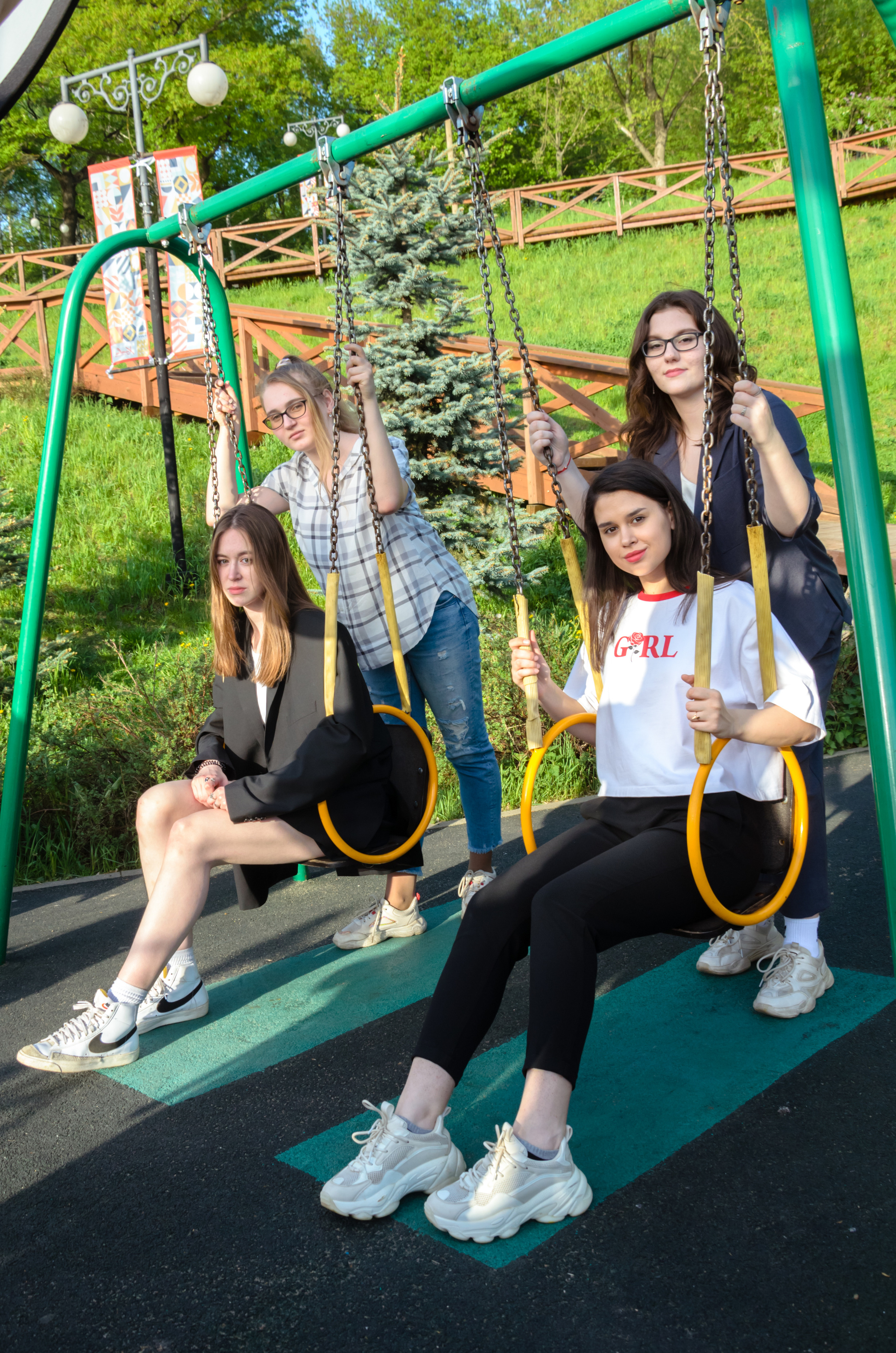 Примеры съемок для старших классов. Выпускные альбомы в Москве и области от Анны Гайдаш