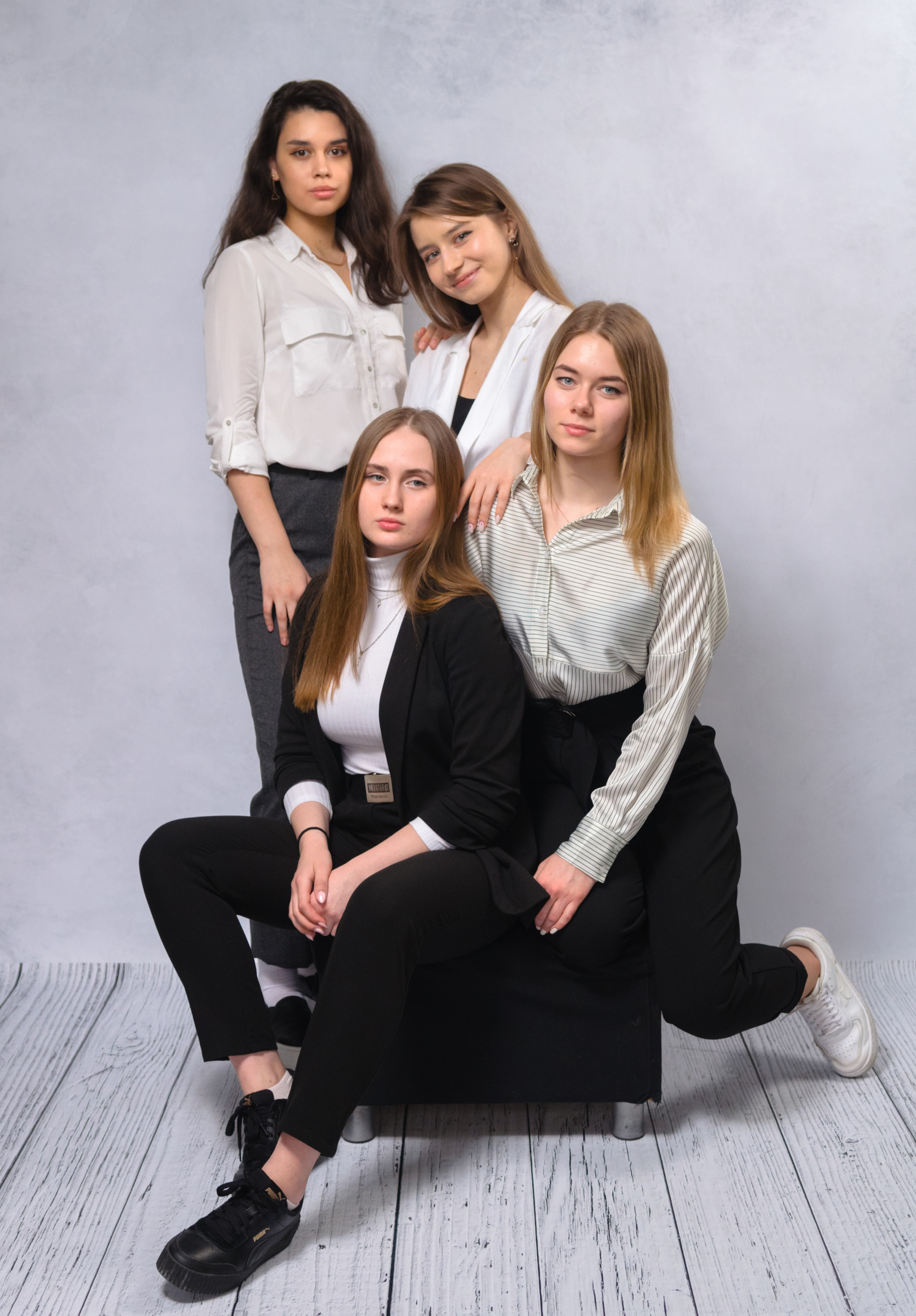 Примеры съемок для старших классов. Выпускные альбомы в Москве и области от Анны Гайдаш