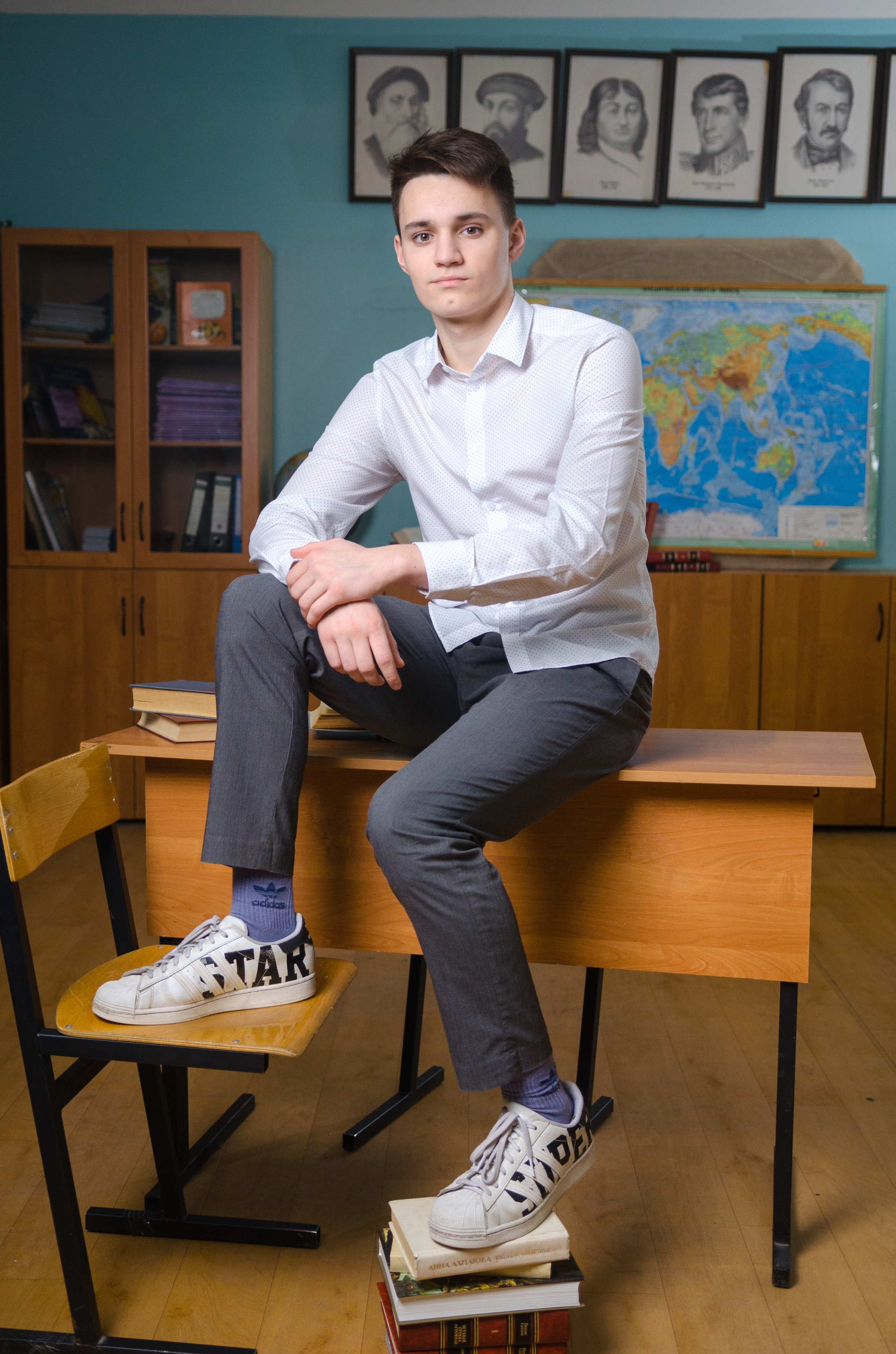 Примеры съемок для старших классов. Выпускные альбомы в Москве и области от Анны Гайдаш