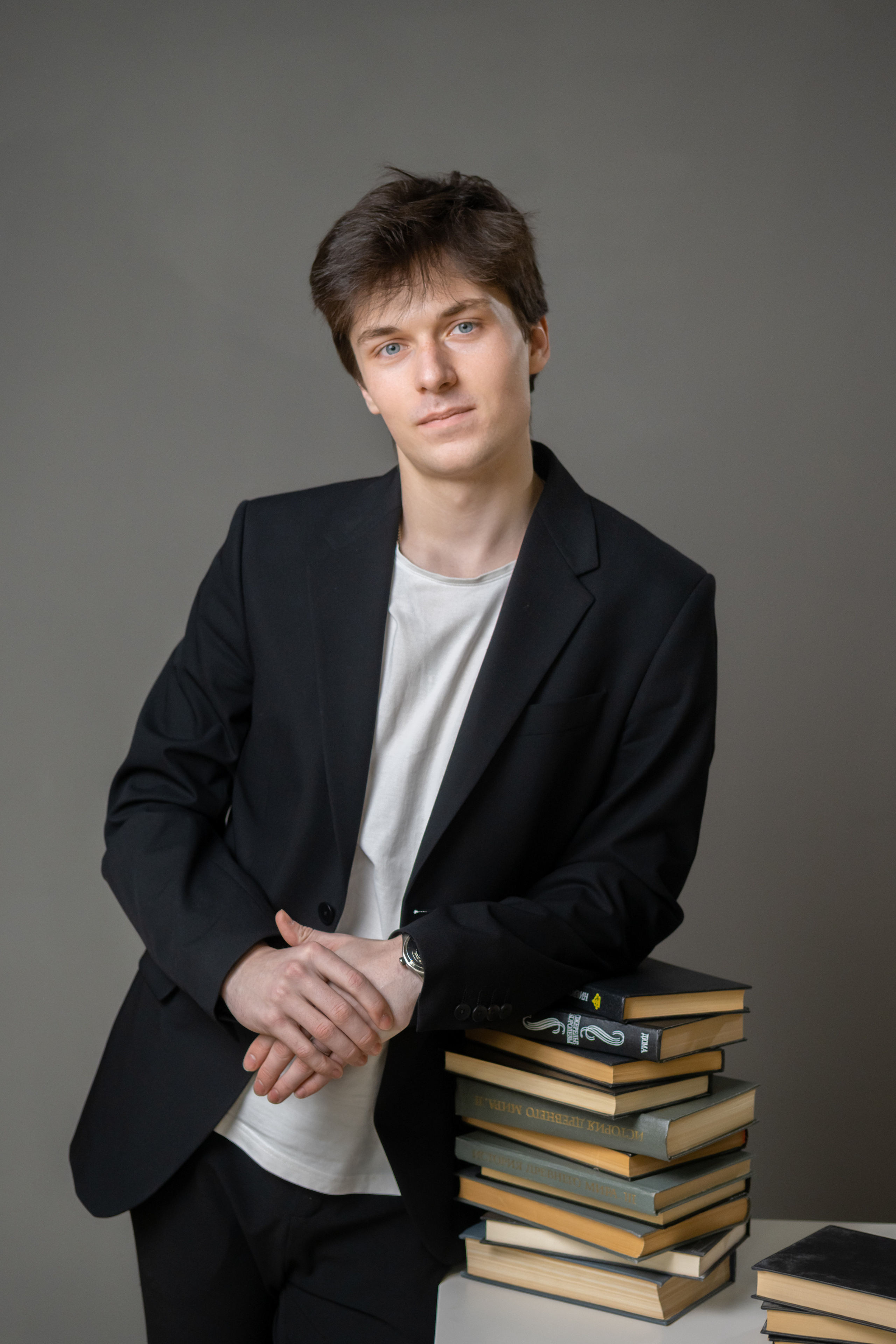 Примеры съемок для старших классов. Выпускные альбомы в Москве и области от Анны Гайдаш