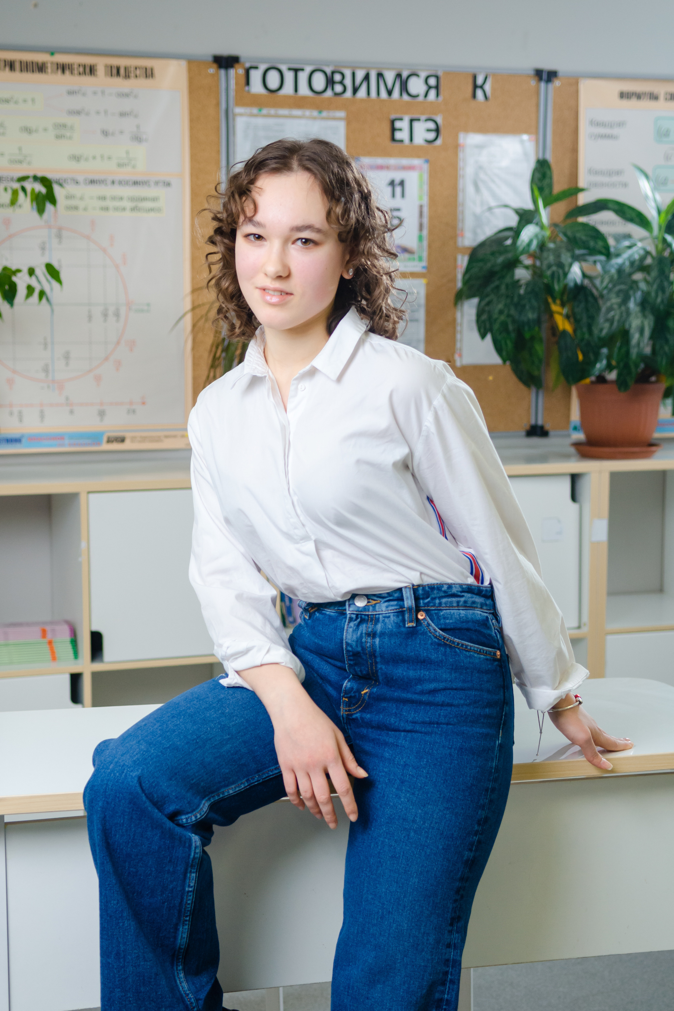 Примеры съемок для старших классов. Выпускные альбомы в Москве и области от Анны Гайдаш