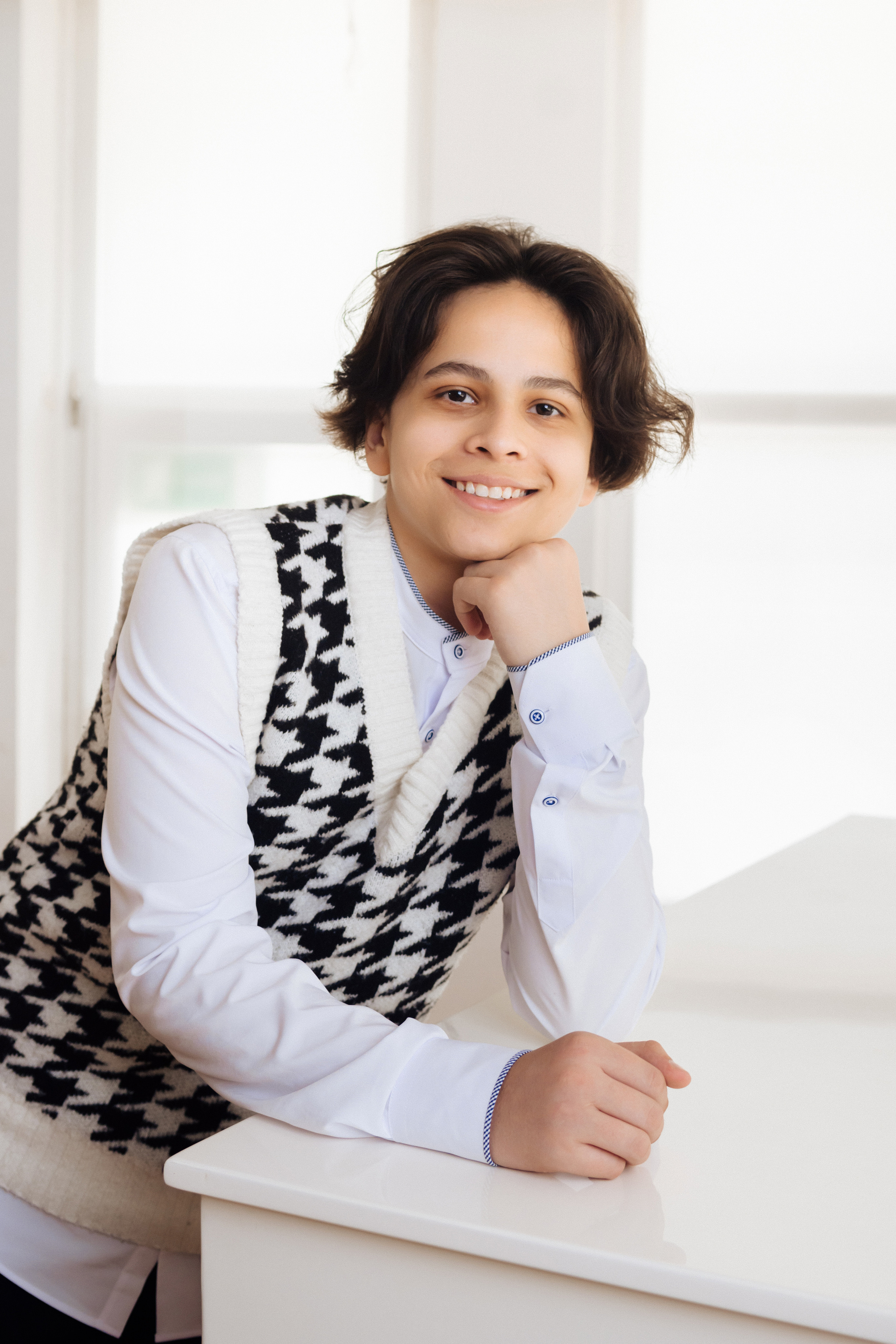 Примеры съемок для старших классов. Выпускные альбомы в Москве и области от Анны Гайдаш