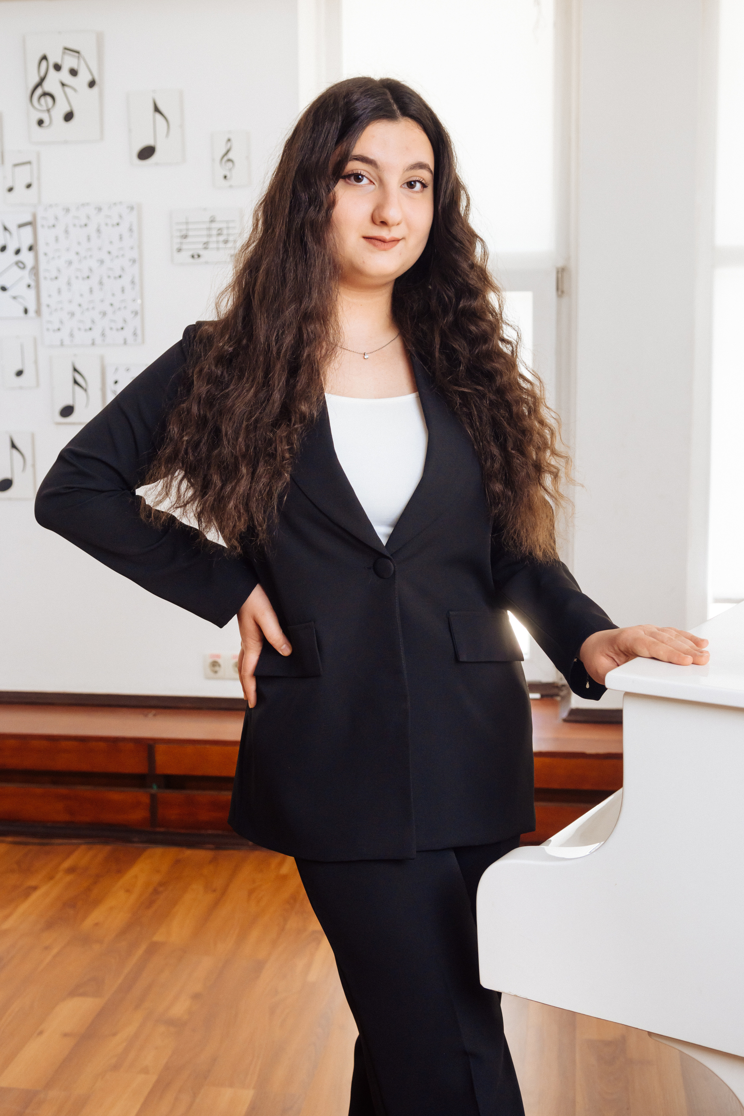 Примеры съемок для старших классов. Выпускные альбомы в Москве и области от Анны Гайдаш