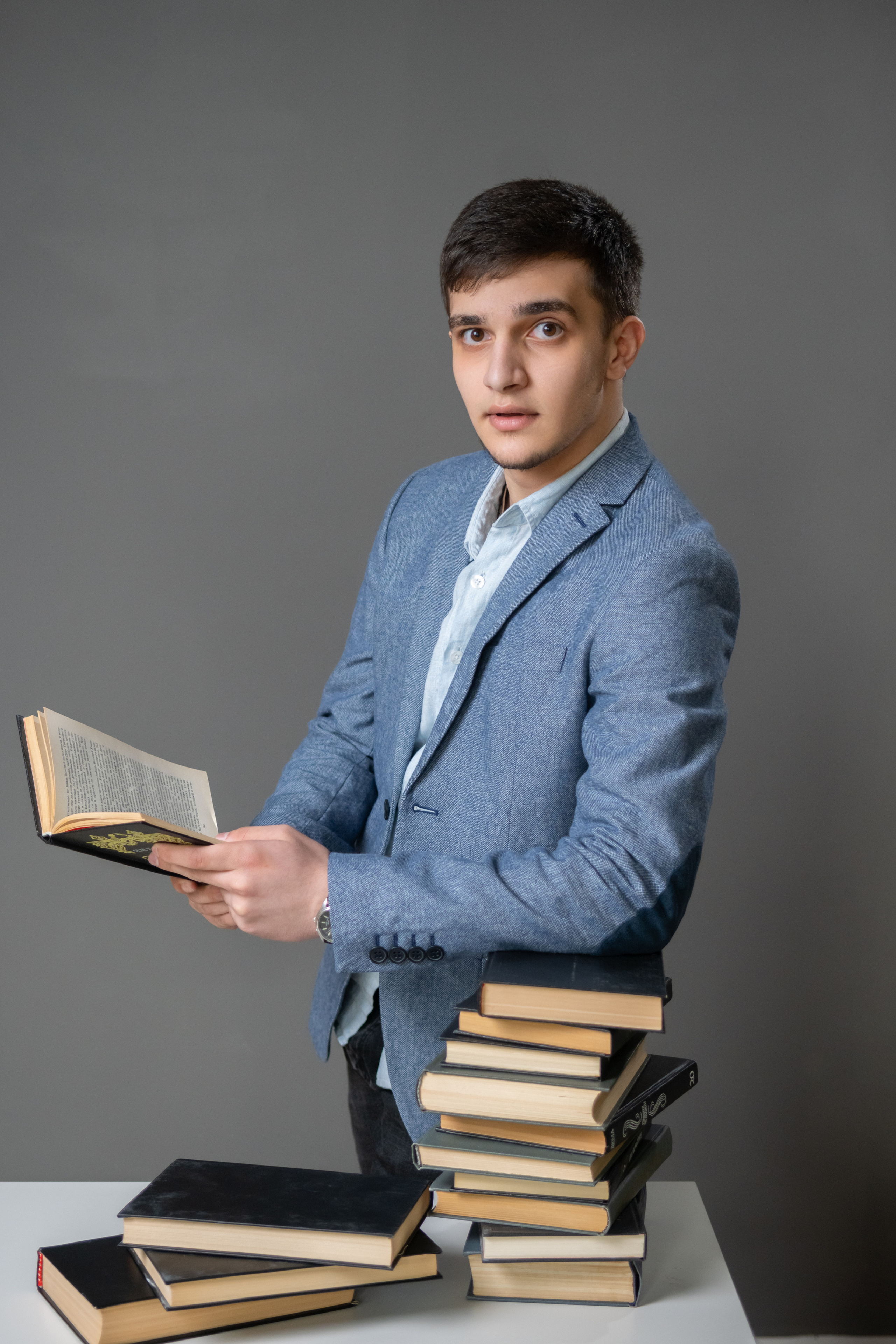 Примеры съемок для старших классов. Выпускные альбомы в Москве и области от Анны Гайдаш