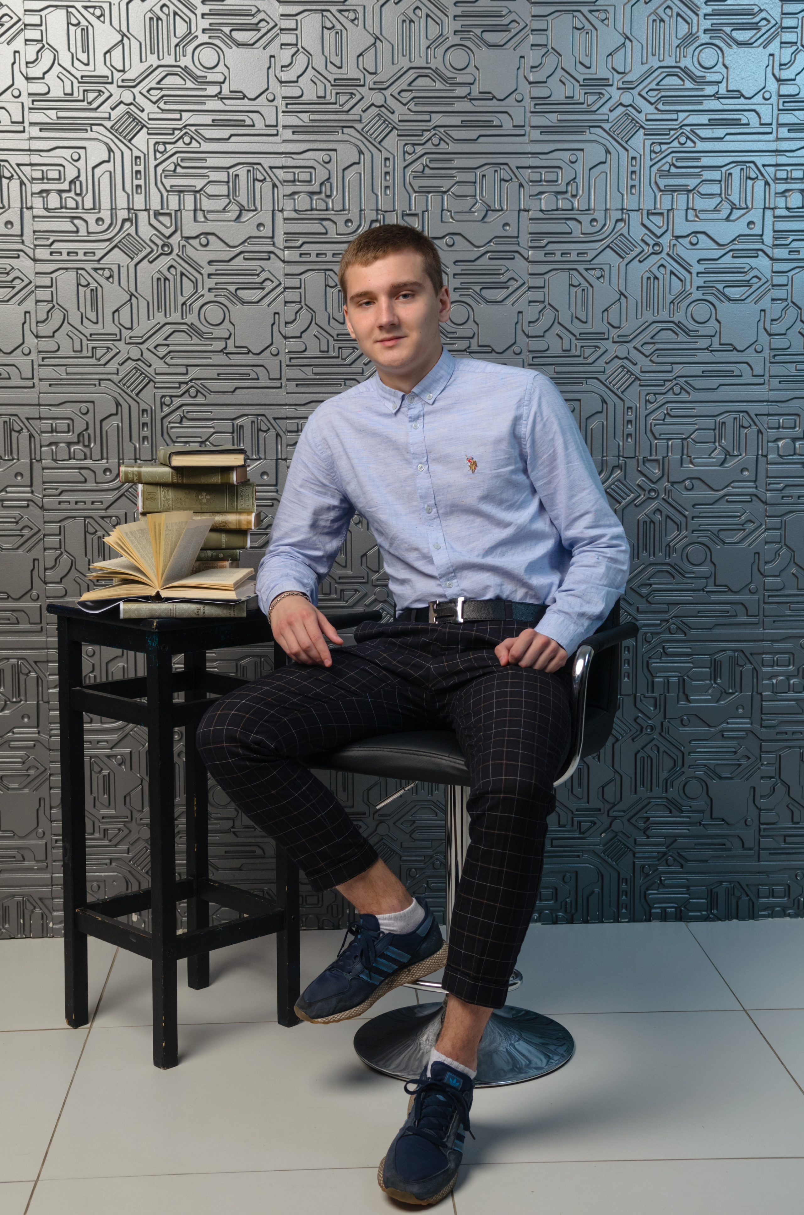 Примеры съемок для старших классов. Выпускные альбомы в Москве и области от Анны Гайдаш