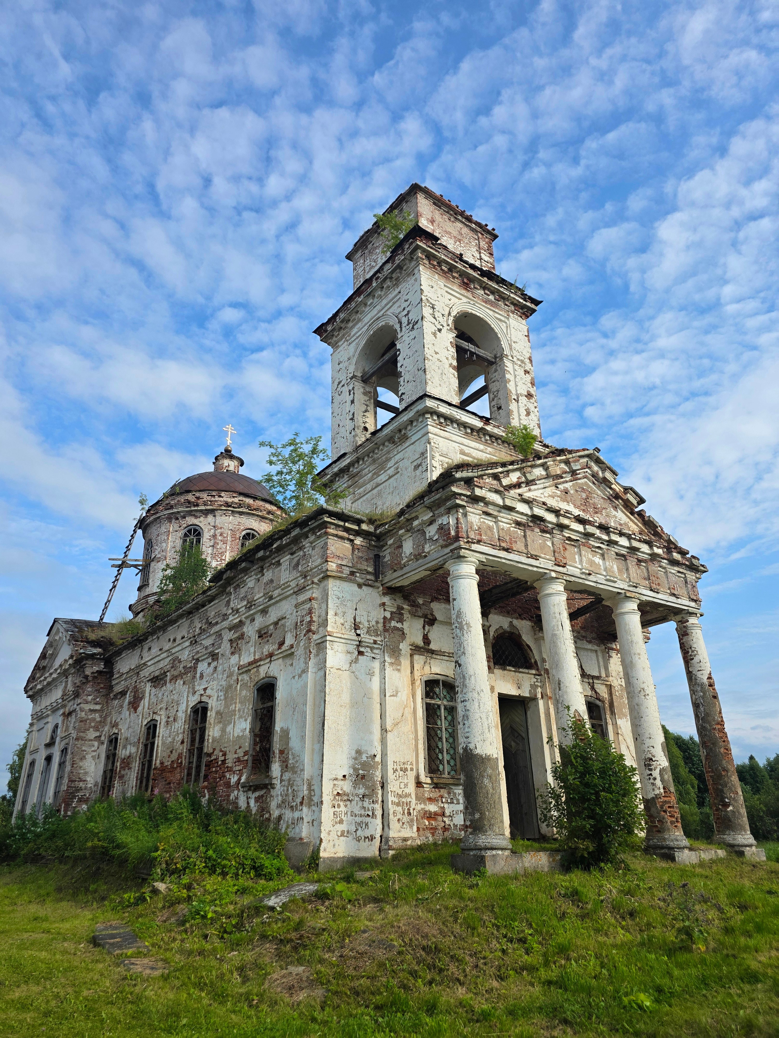 Церковная архитектура. Фотохудожник BID