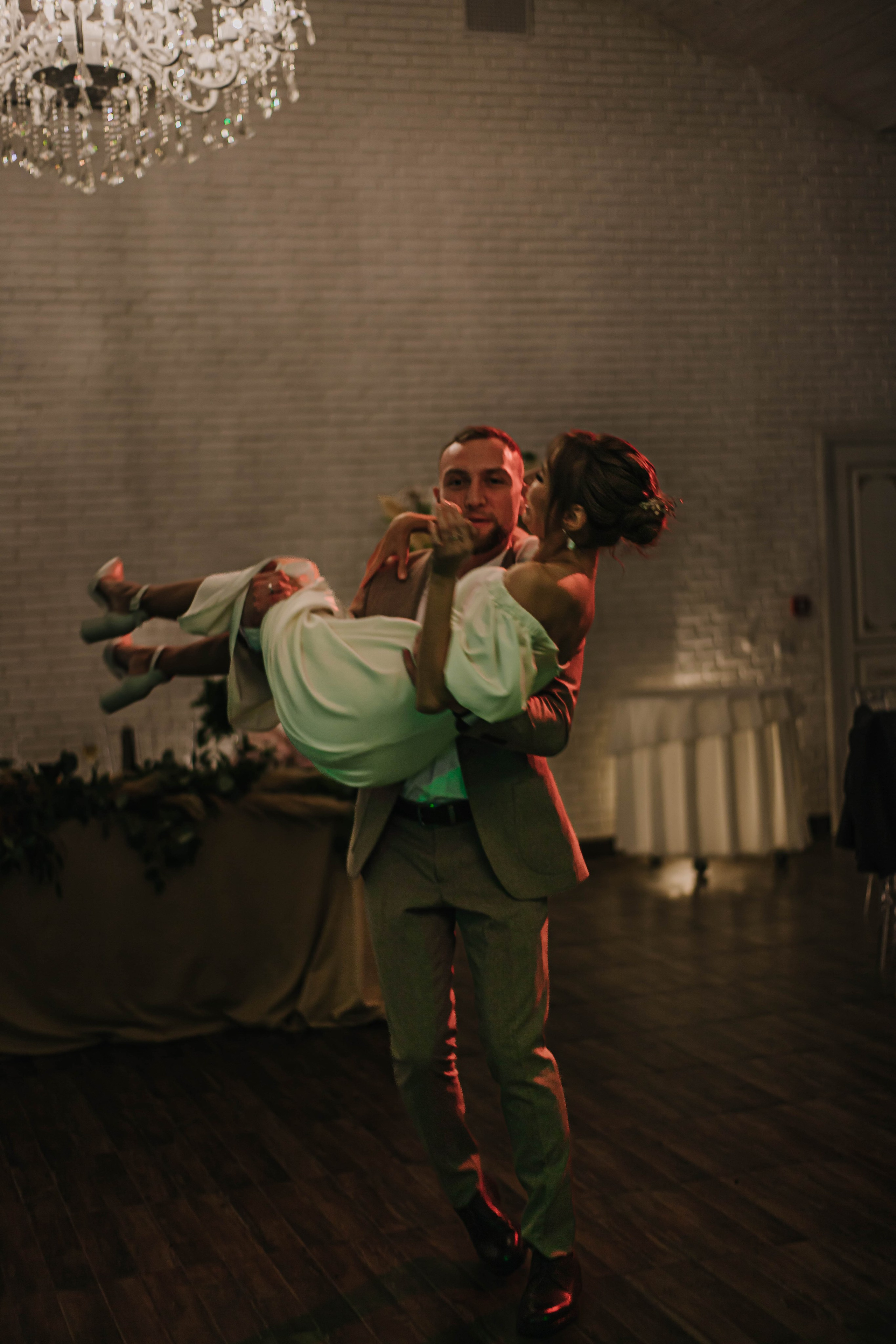 Вячеслав и Анастасия (пакет «Весь день»). Фотограф Дарья Маташкова