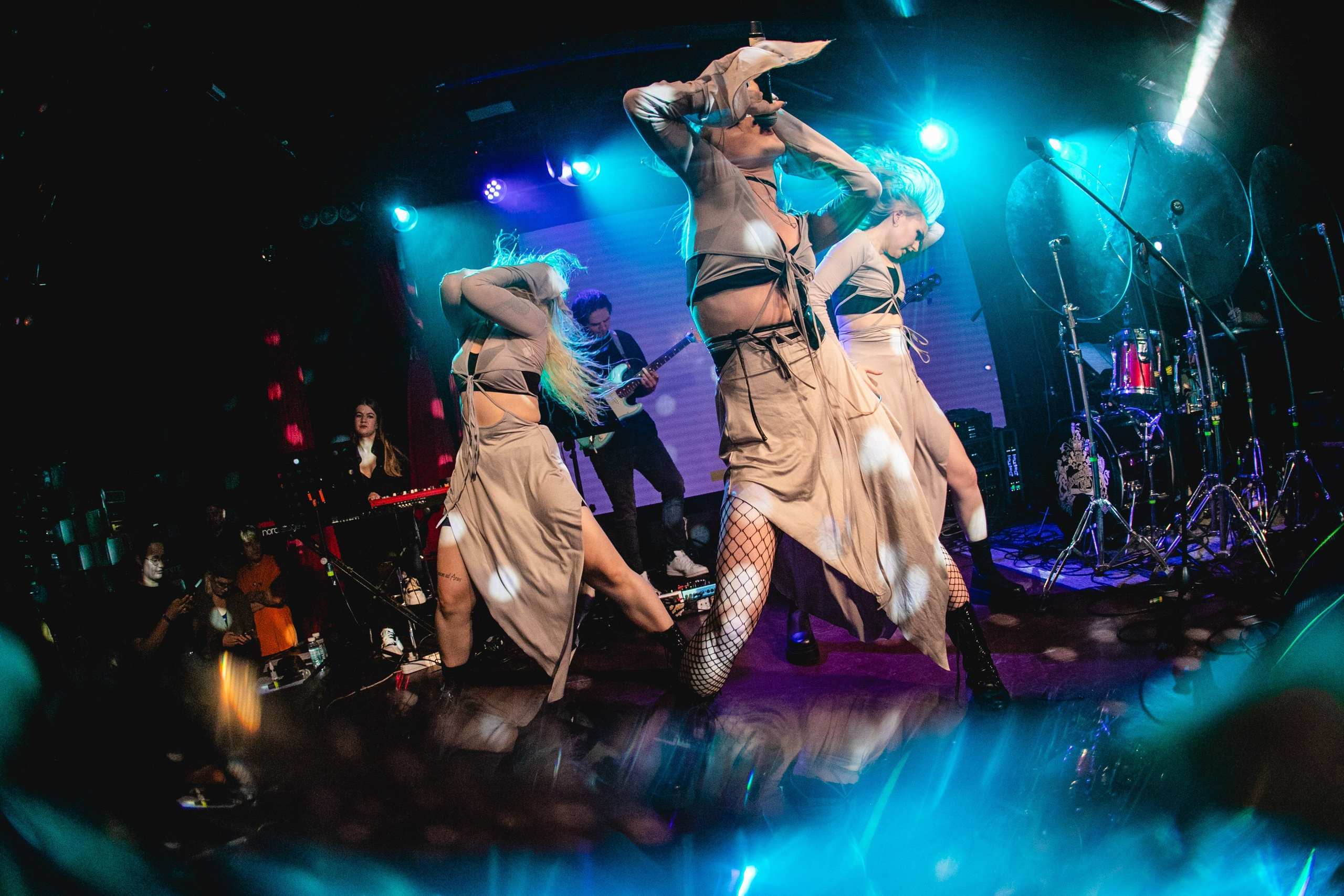 КОНЦЕРТЫ. Репортажный и концертный фотограф в Москве Анастасия Осень