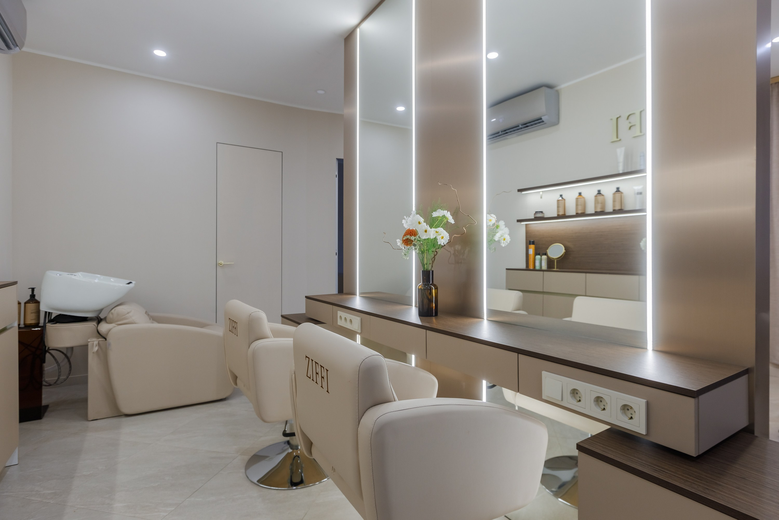 Интерьерная съемка салона красоты. Интерьерный фотограф в Москве Роман Потапов