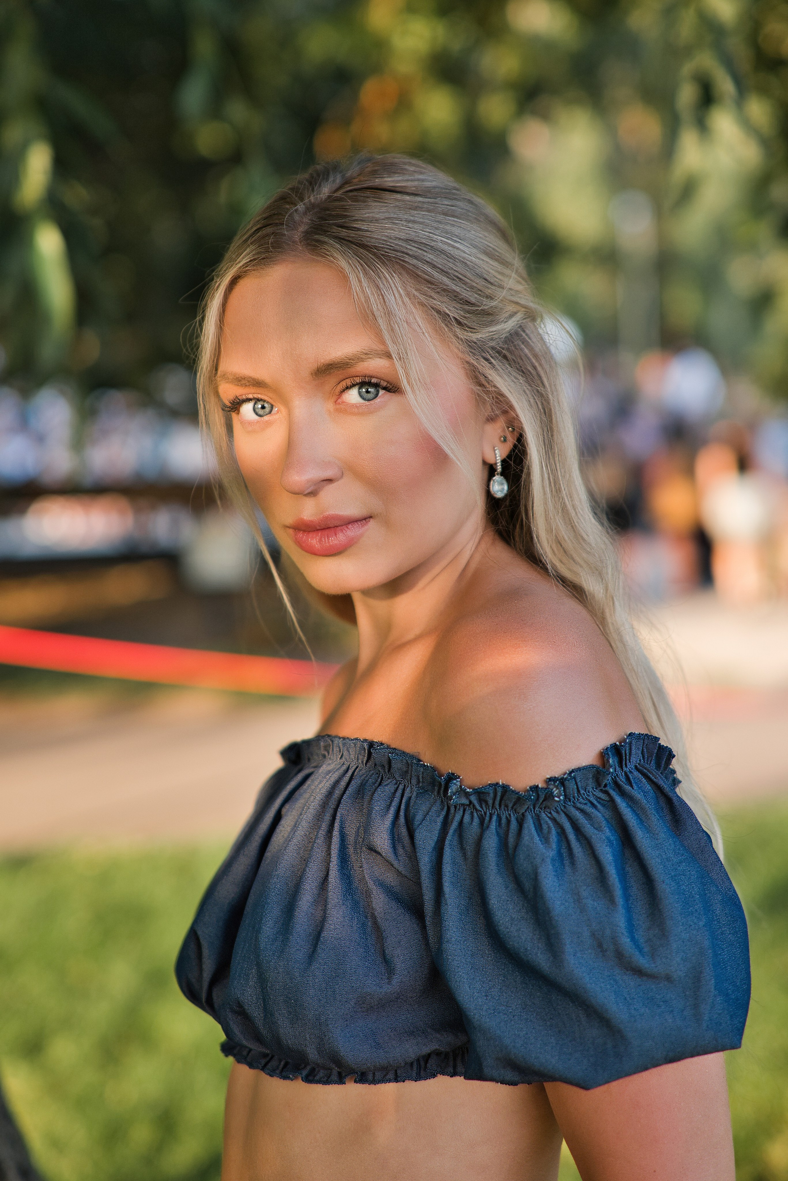 Юля и солнце. Фотограф Денис Кривопусков