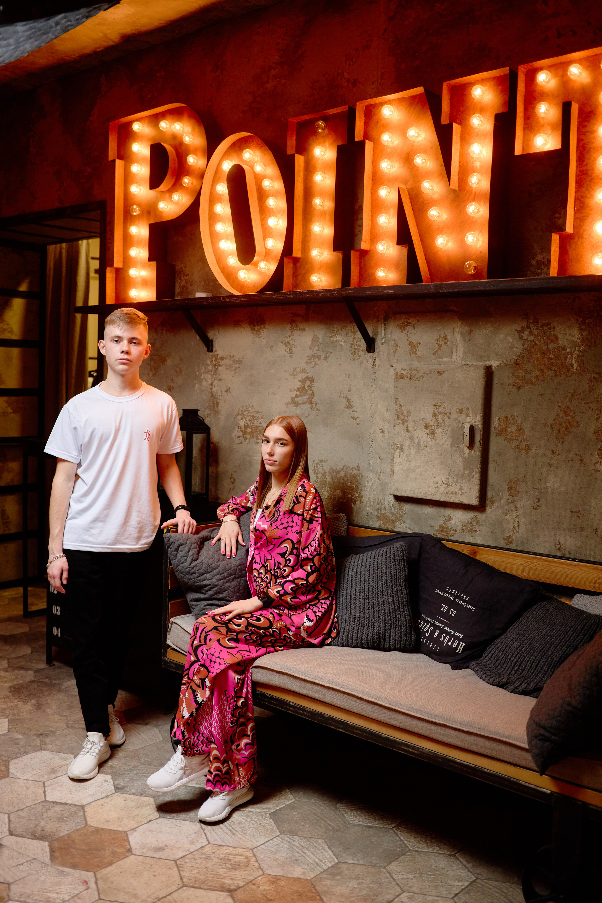 Point 188. Фотограф Выпускные альбомы Таганрог Сергей Коробченко