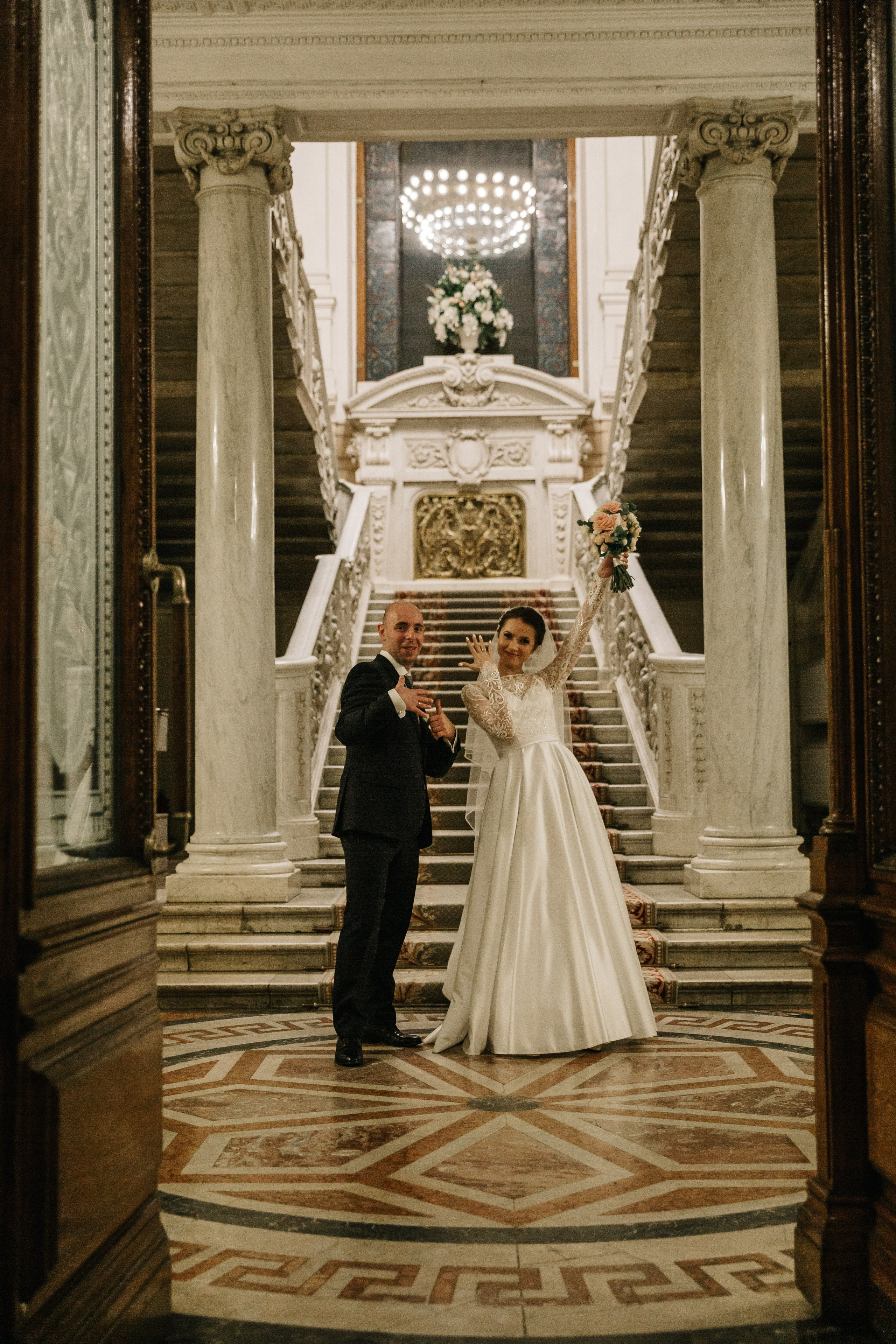 ОКТЯБРЬ | Дворец № 1 Талион, Особняк военного министра. Свадебный фотограф в Санкт-Петербурге Полина Корзухина